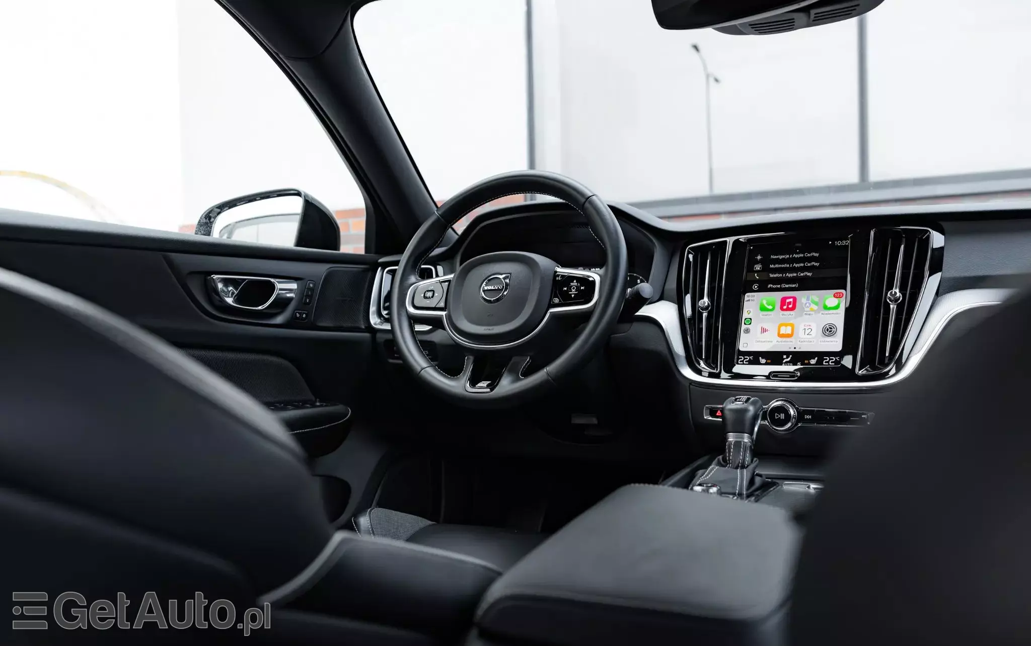 VOLVO S60 T4 R-Design First Edition