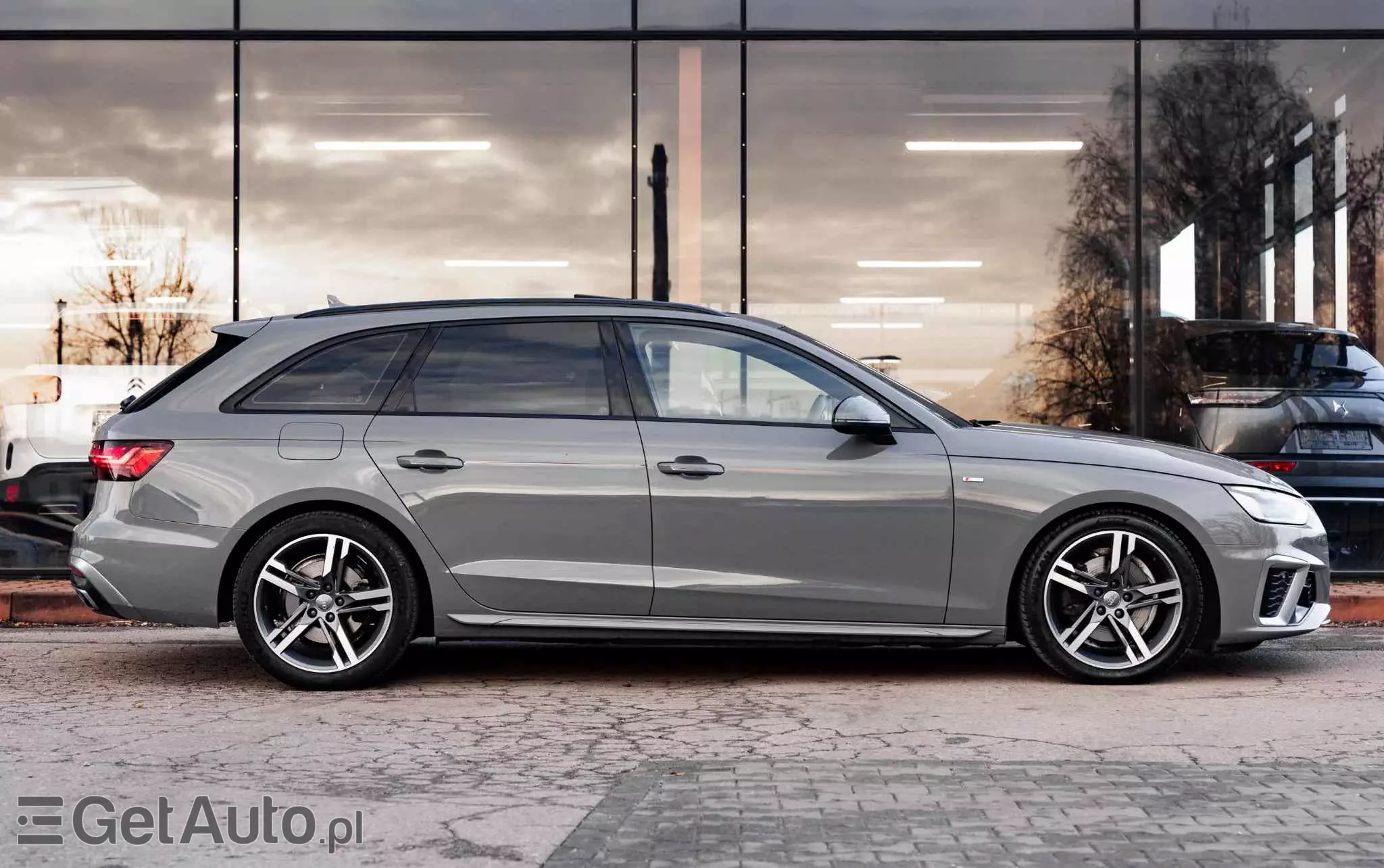 AUDI A4 Avant 35 TFSI S tronic S line