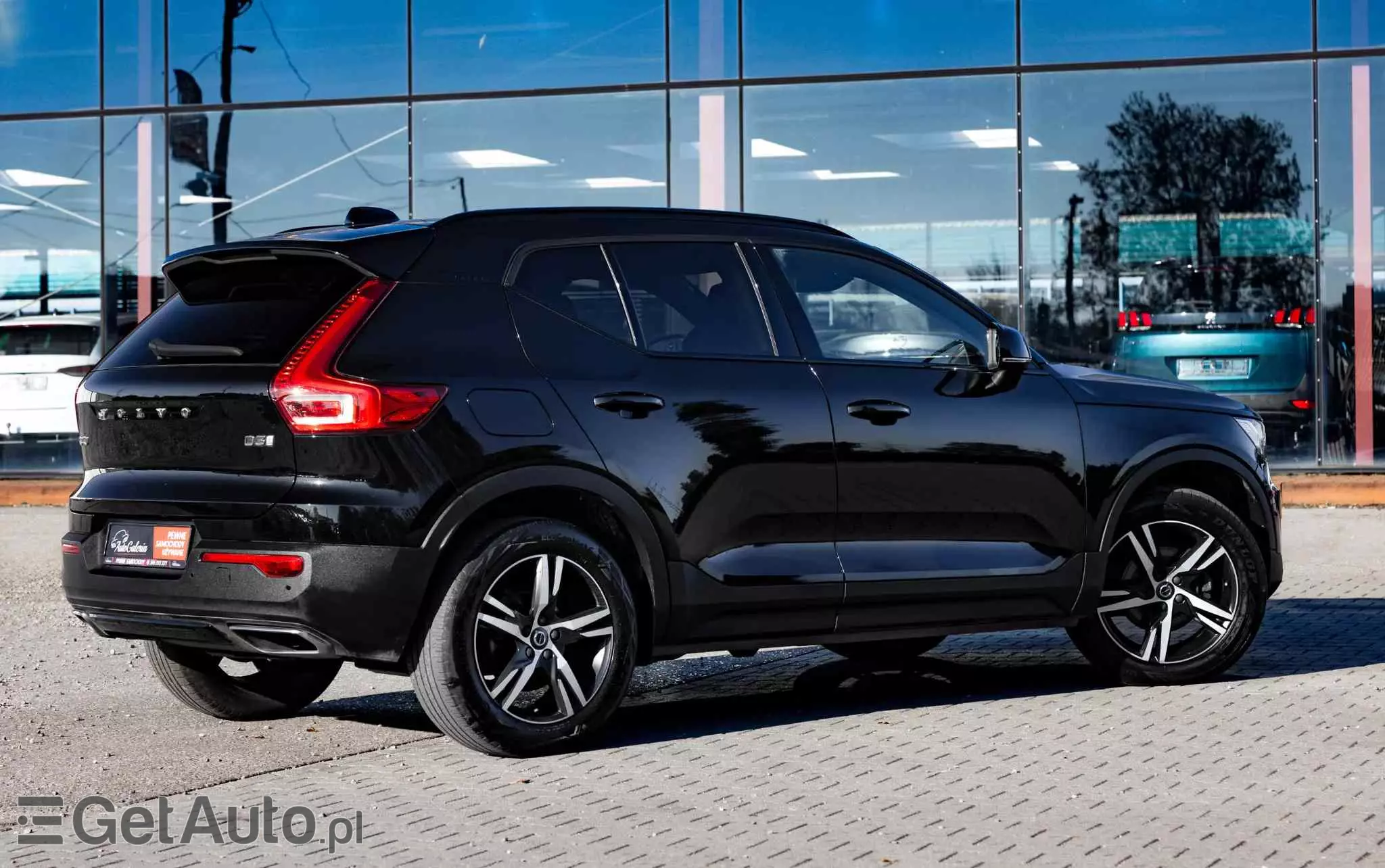 VOLVO XC 40 D3 R-Design