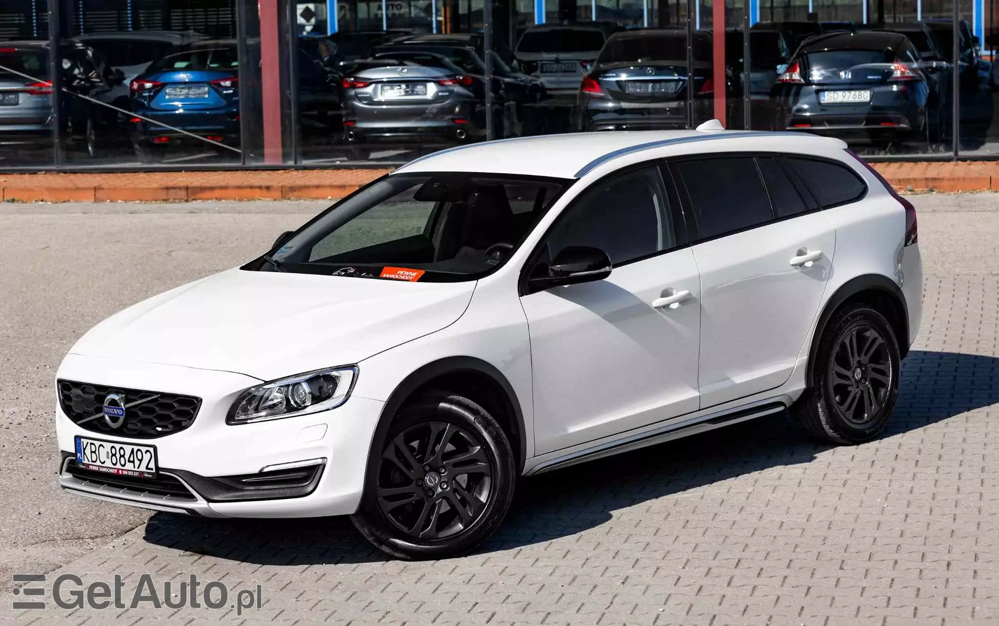 VOLVO V60 Cross Country D4 Drive-E Momentum