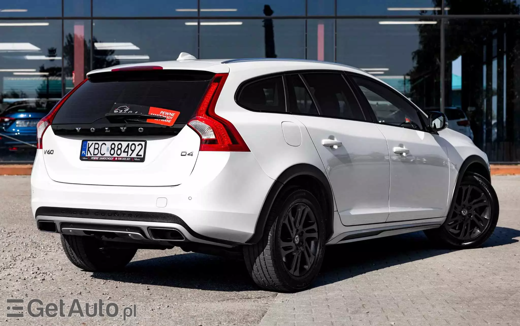 VOLVO V60 Cross Country D4 Drive-E Momentum