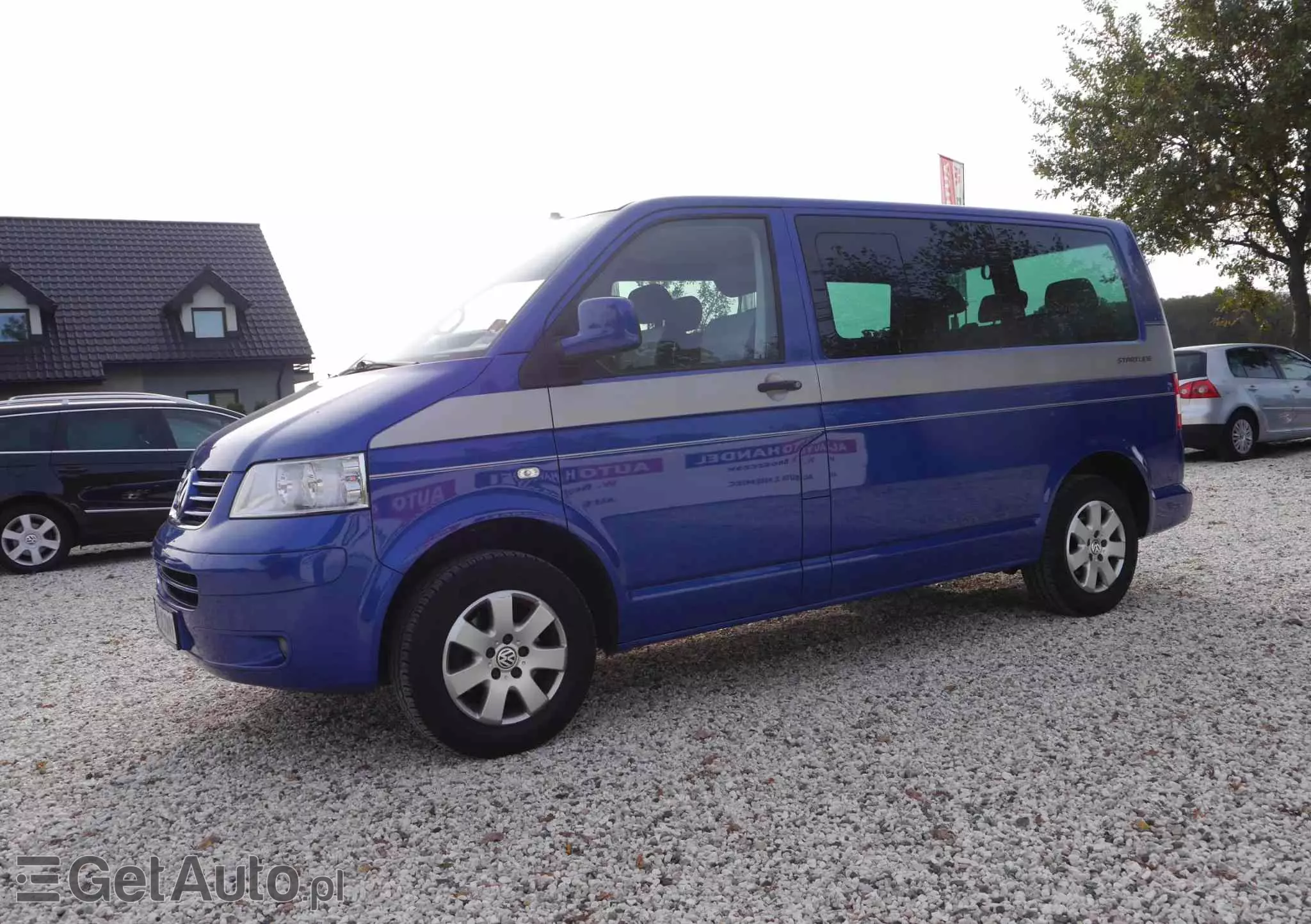 VOLKSWAGEN Multivan 