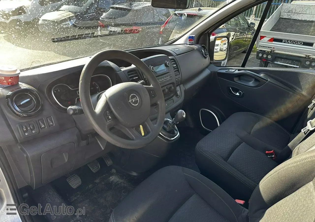 OPEL Vivaro 