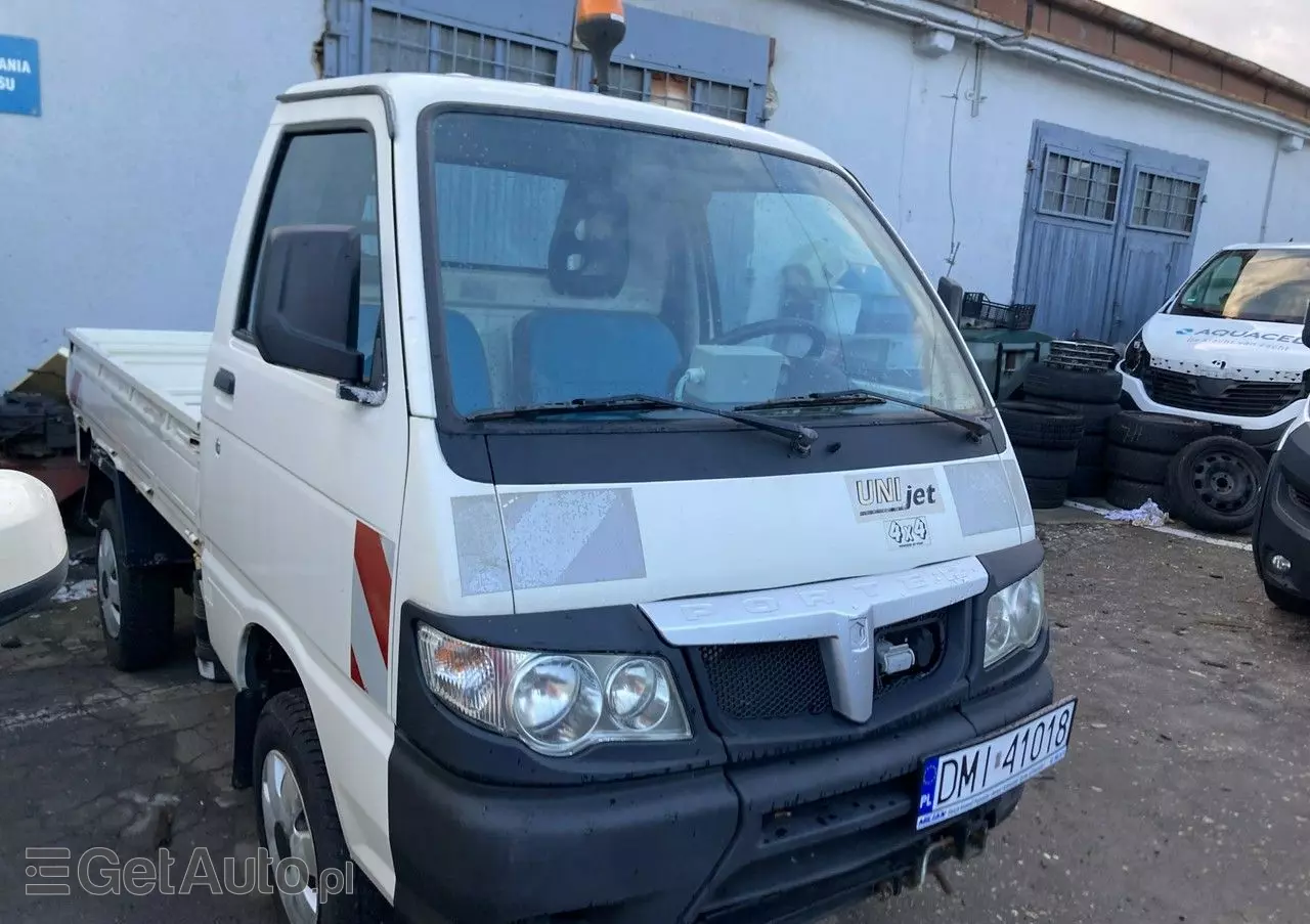 INNY PFAU Piaggio Porter 4X4 Skrzynia odśnieżarka Pług 5655km 2012 