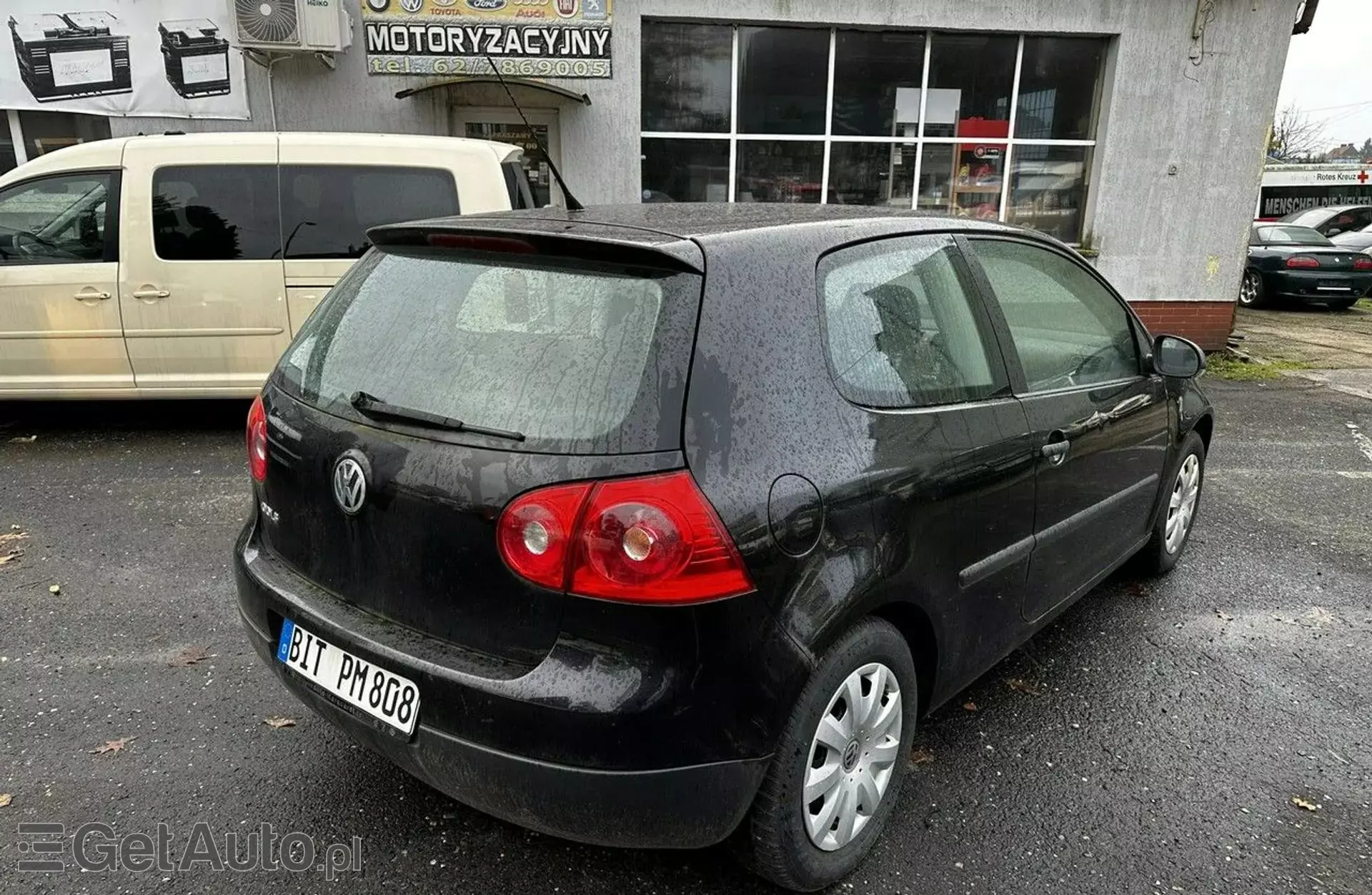 VOLKSWAGEN Golf 