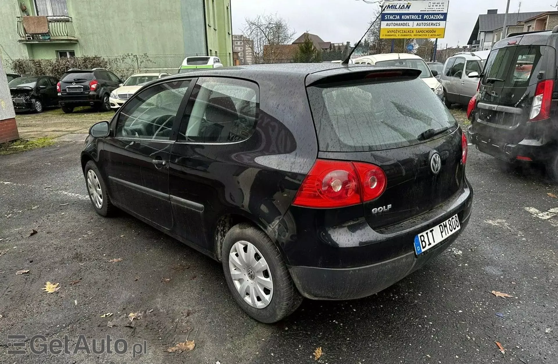 VOLKSWAGEN Golf 