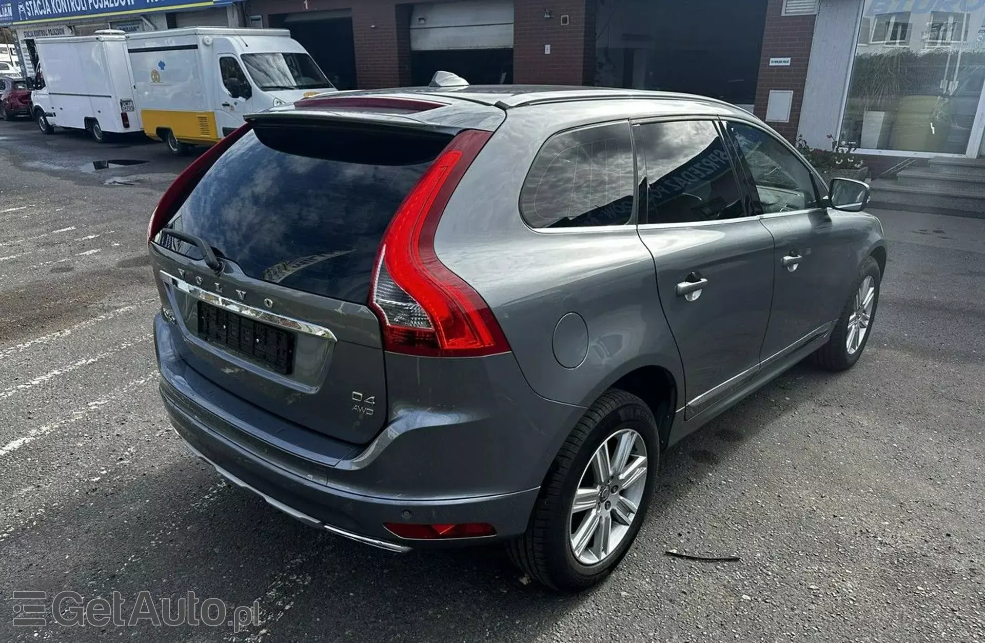 VOLVO XC60 