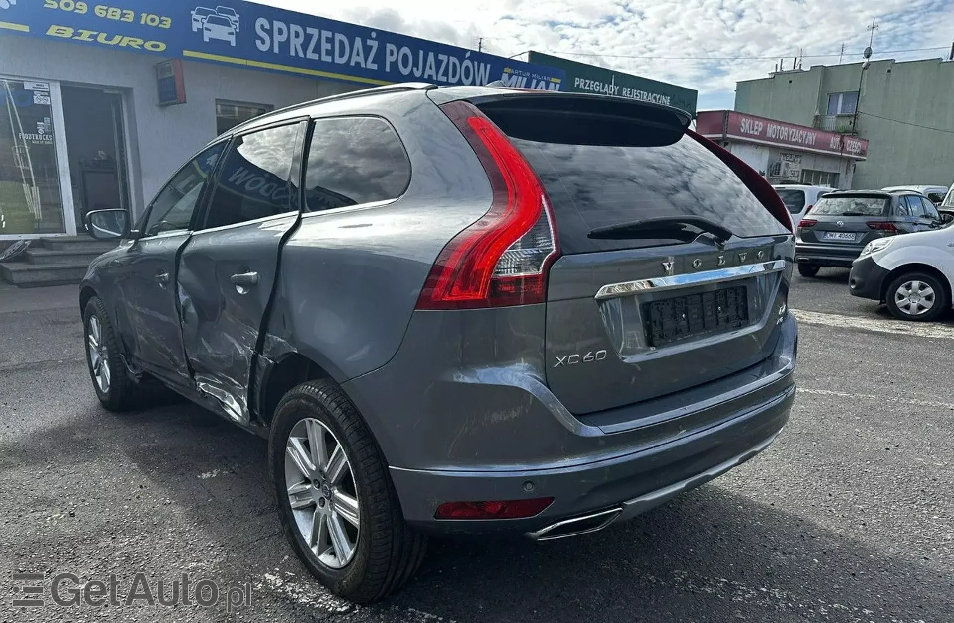 VOLVO XC60 