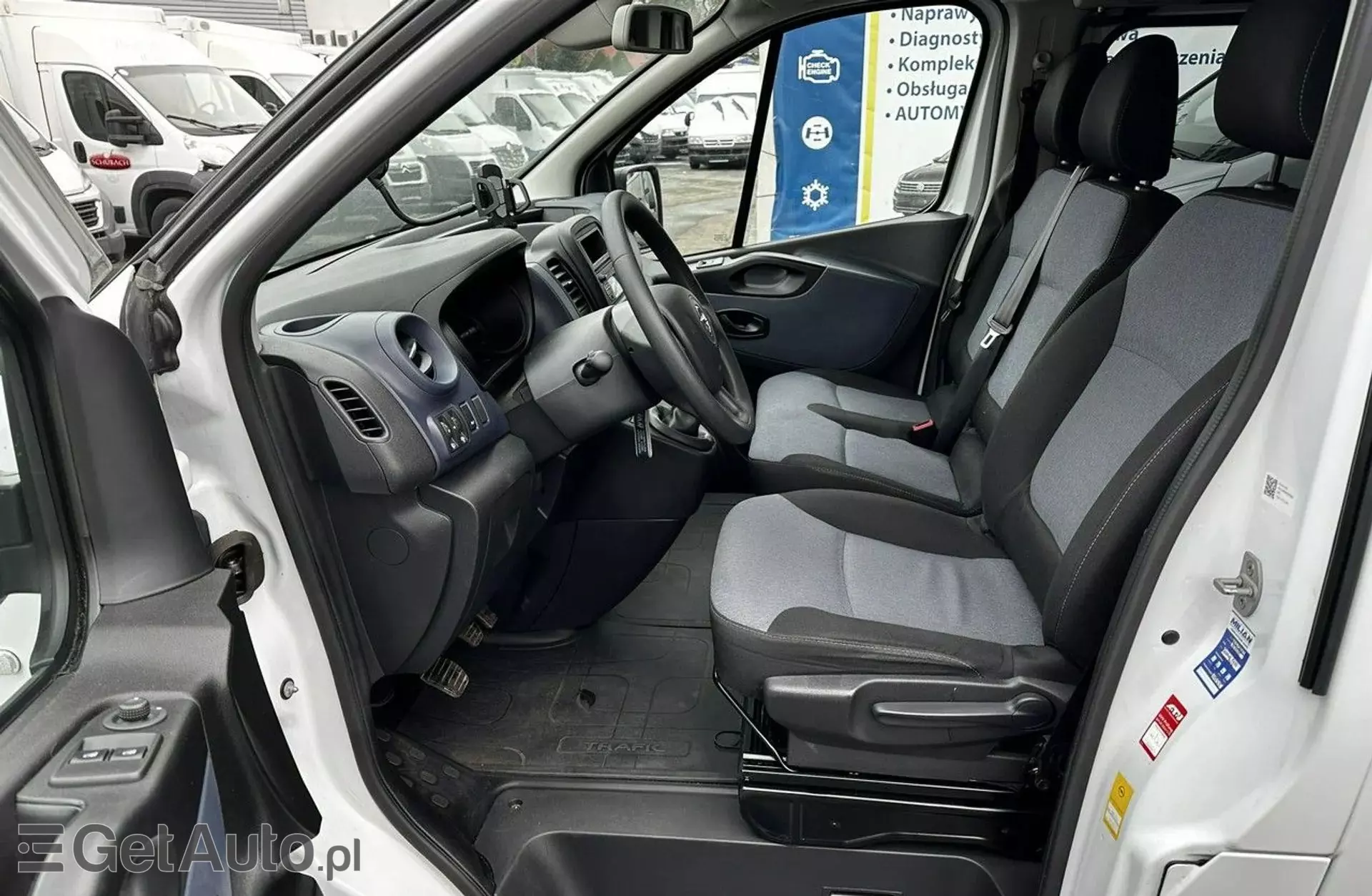 OPEL Vivaro 