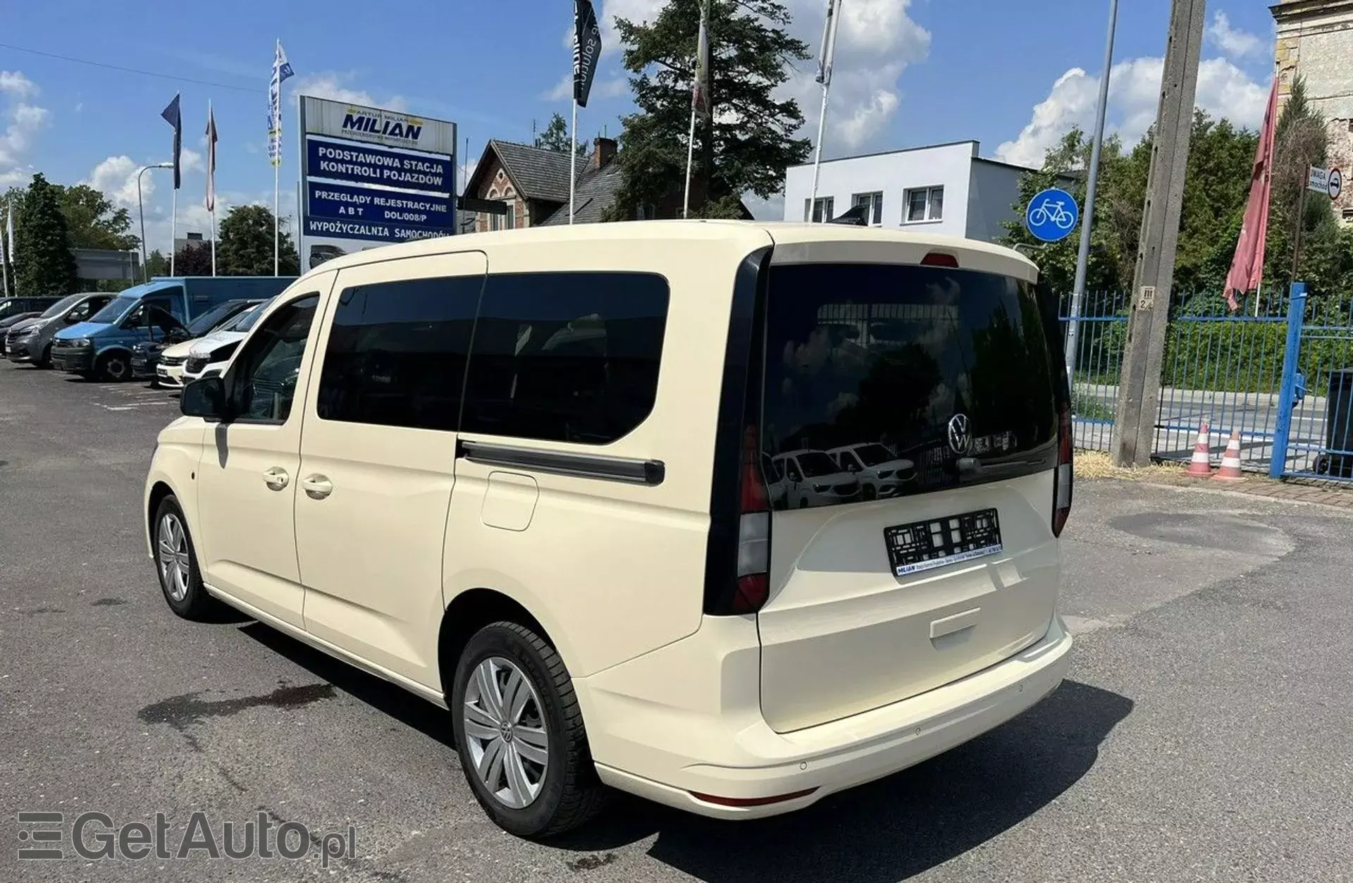 VOLKSWAGEN Caddy 