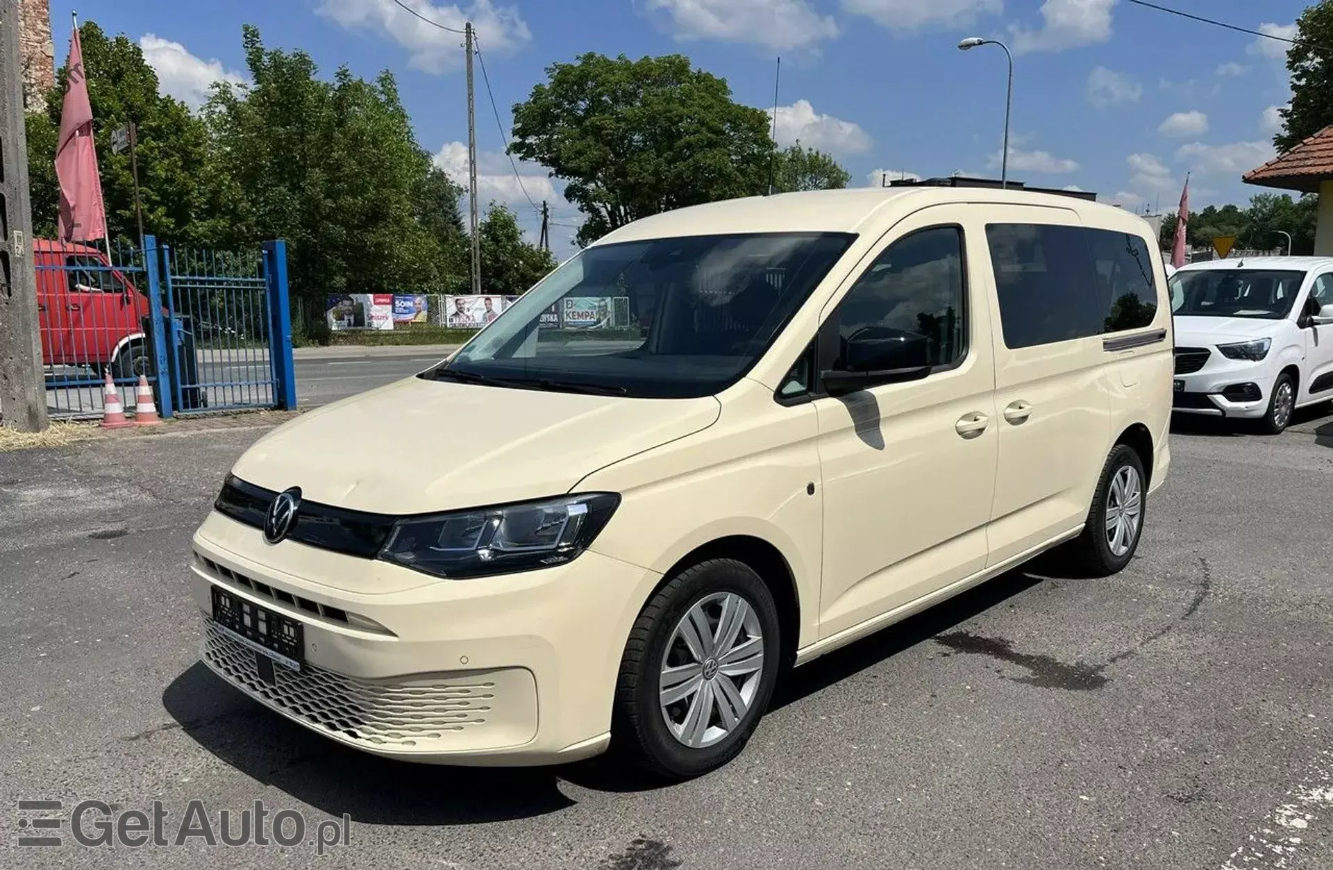 VOLKSWAGEN Caddy 