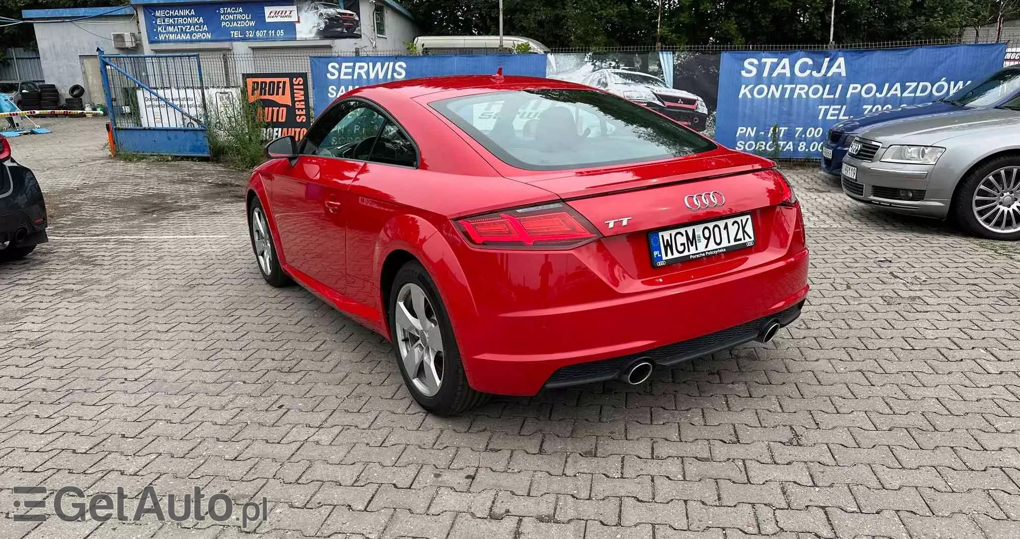 AUDI TT 