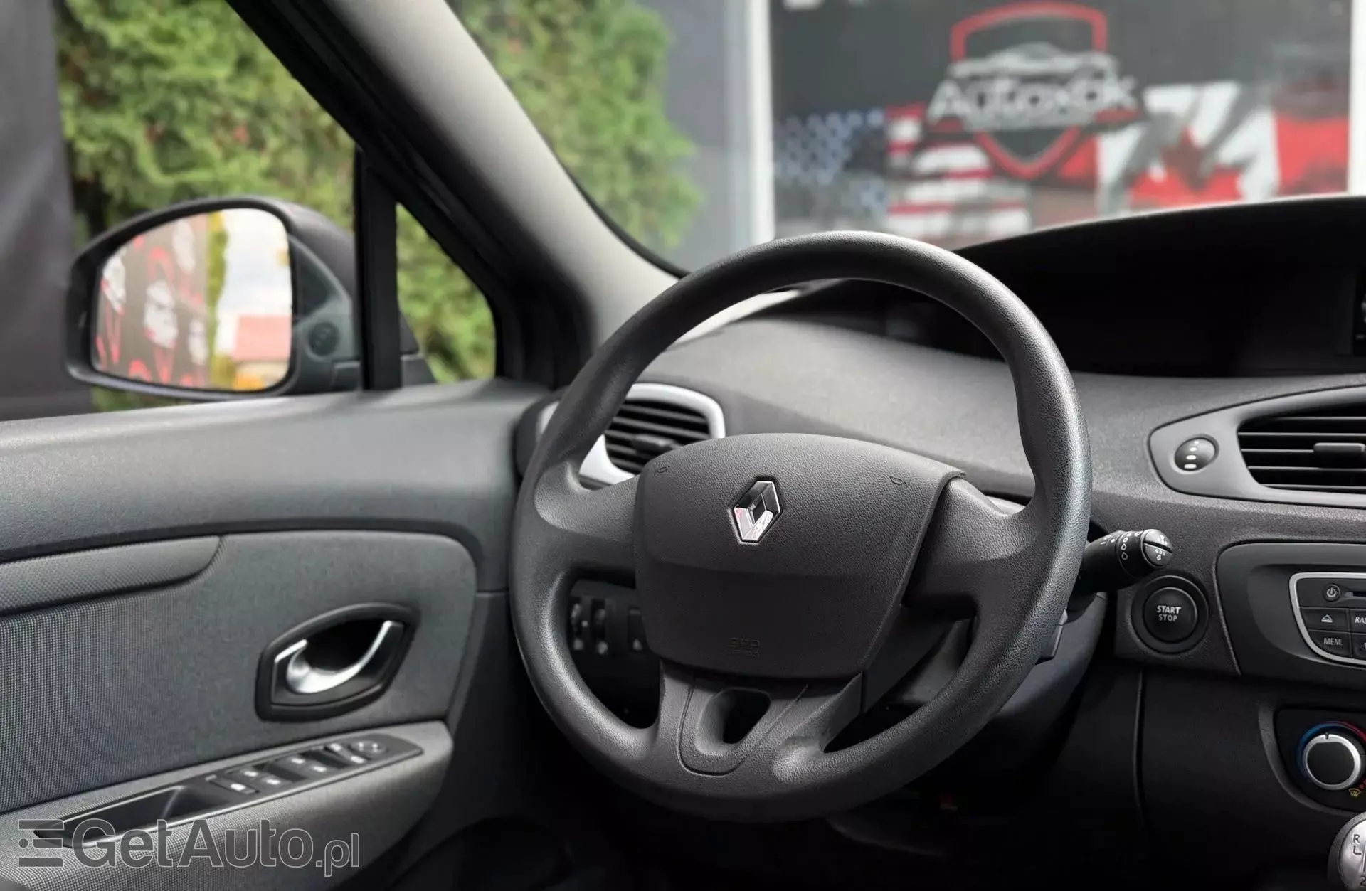 RENAULT Scenic 