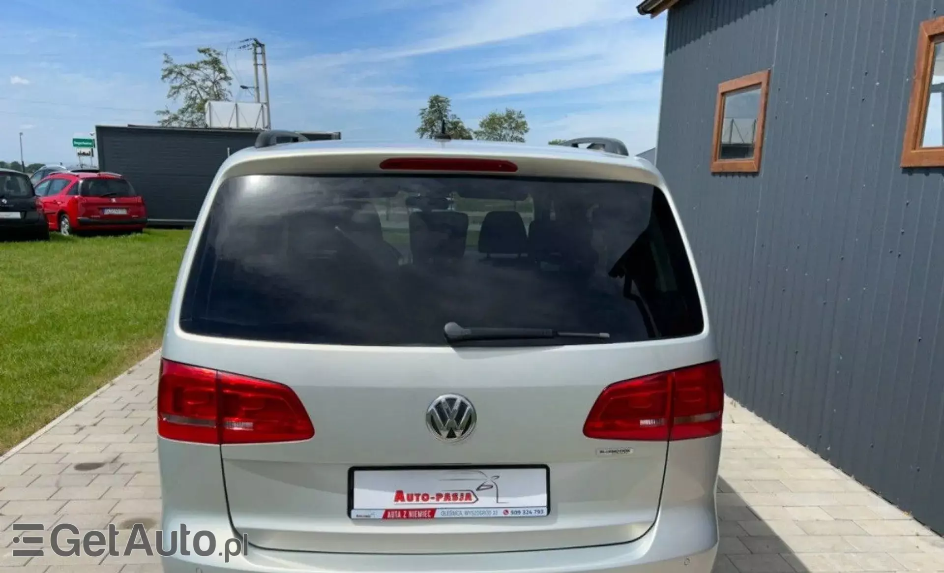 VOLKSWAGEN Touran 