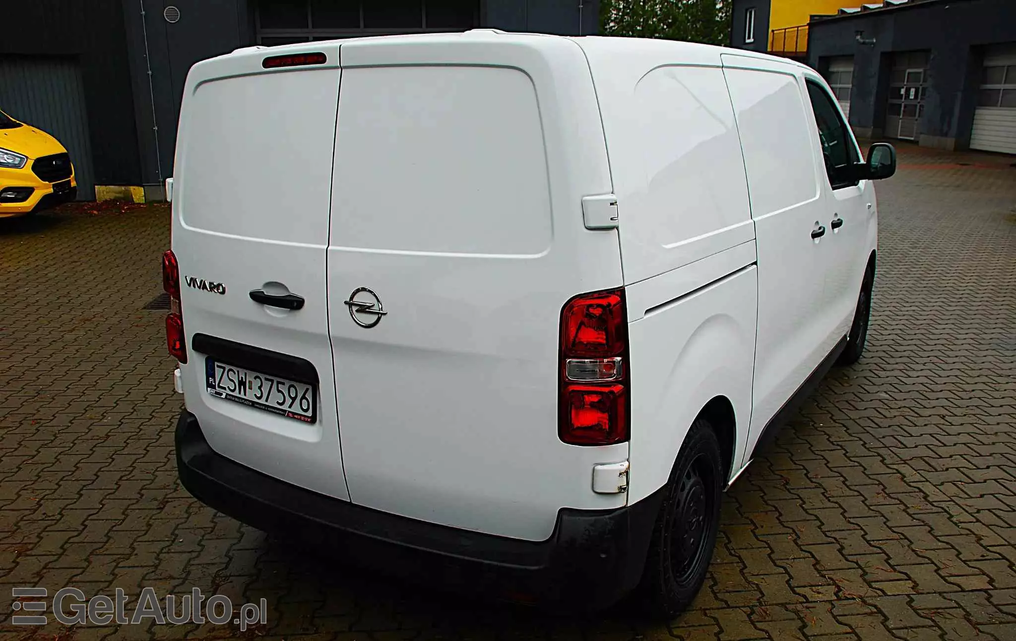 OPEL VIVARO 