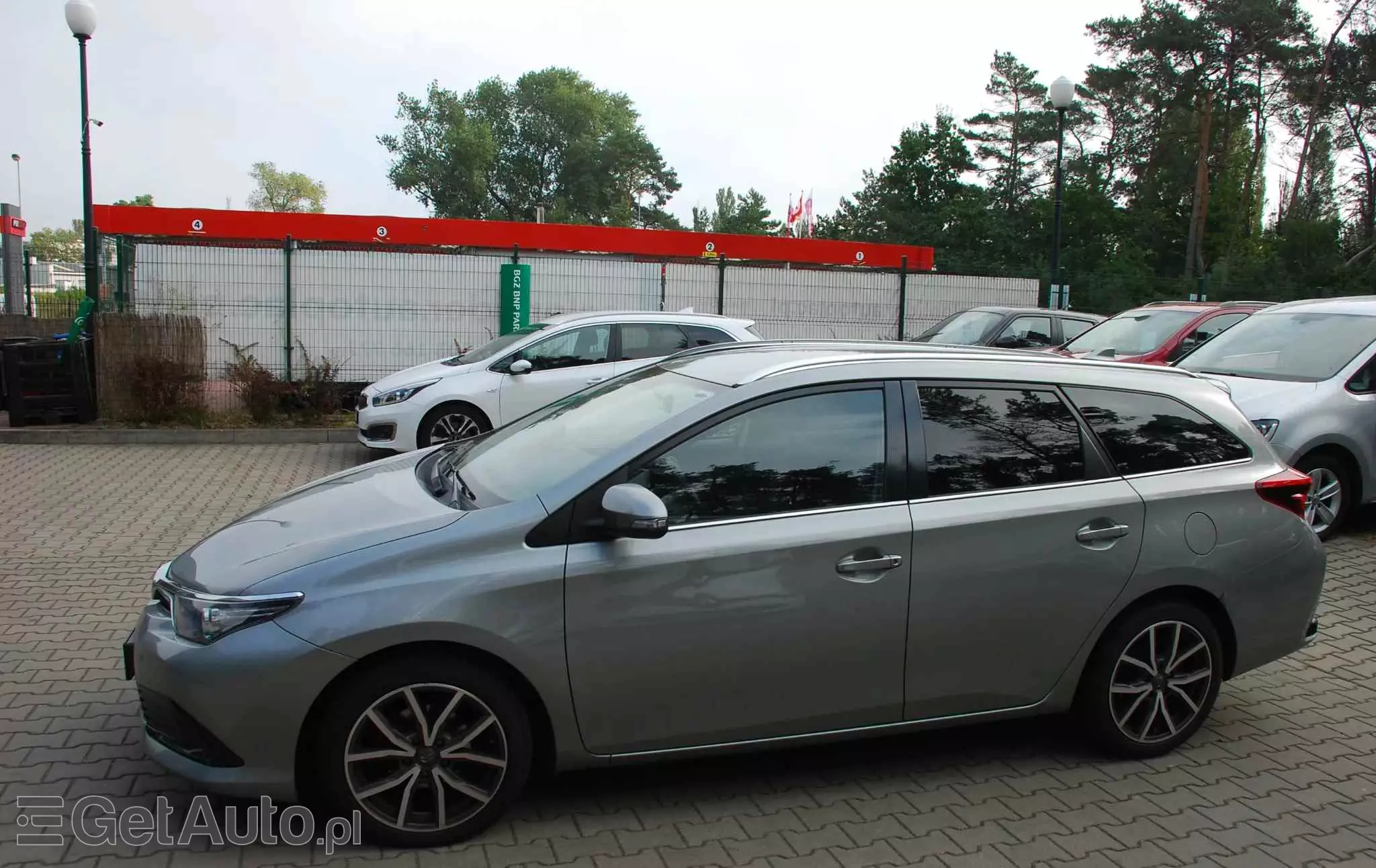 TOYOTA Auris 1.6 D-4D Touring Sports Edition S+