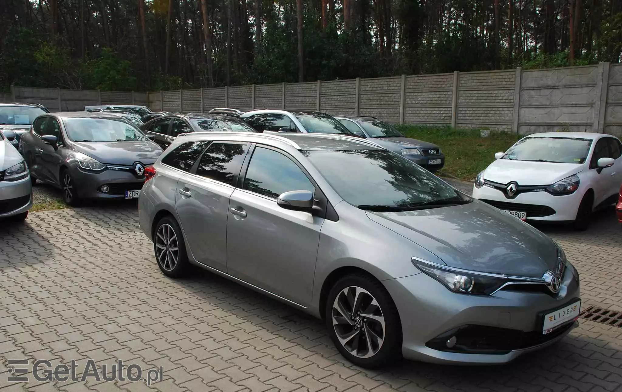 TOYOTA Auris 1.6 D-4D Touring Sports Edition S+