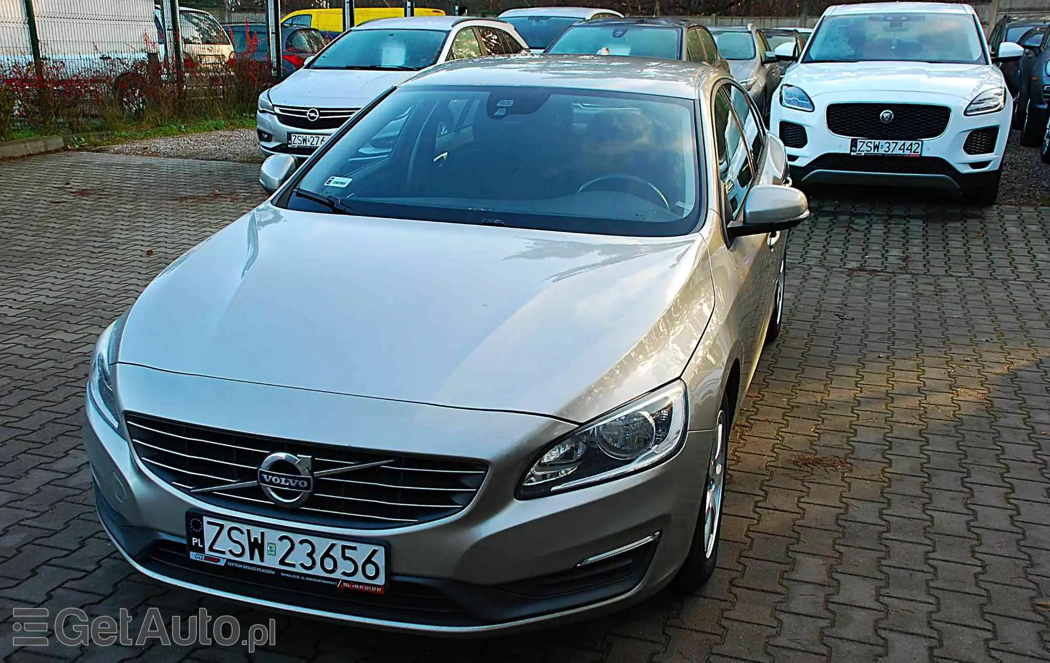 VOLVO S60 