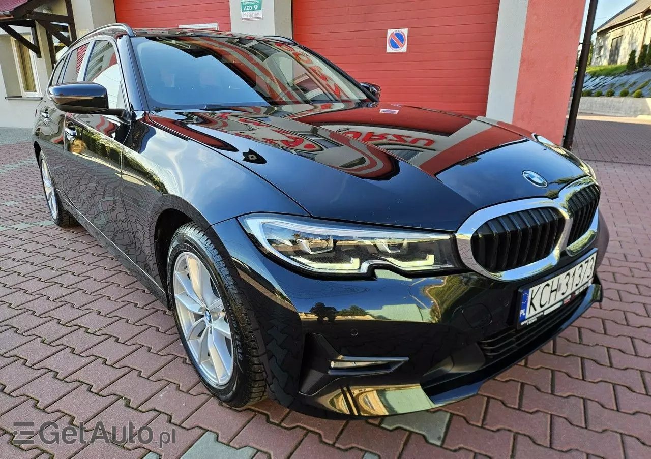 BMW Seria 3 318d Sport Line