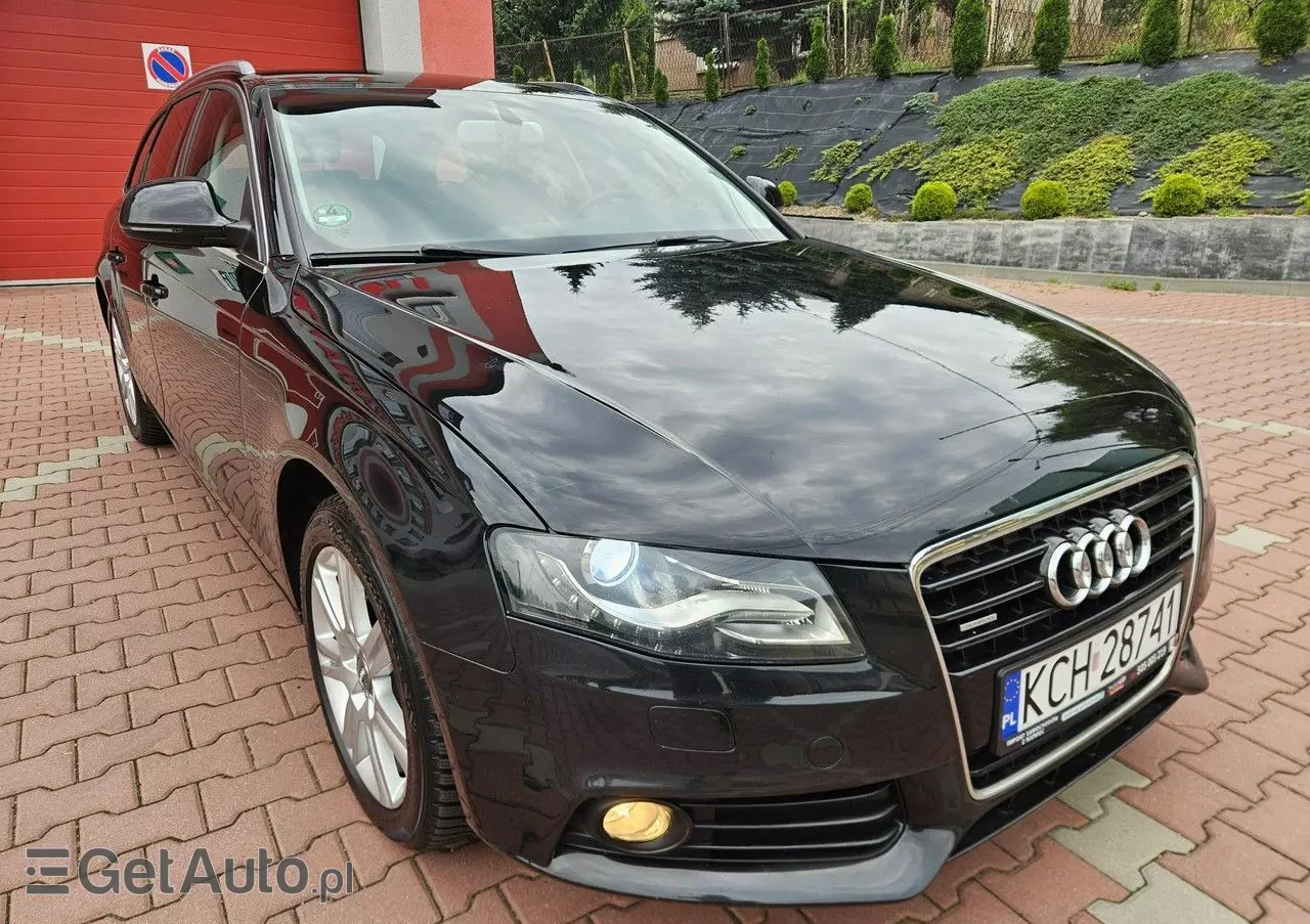 AUDI A4 