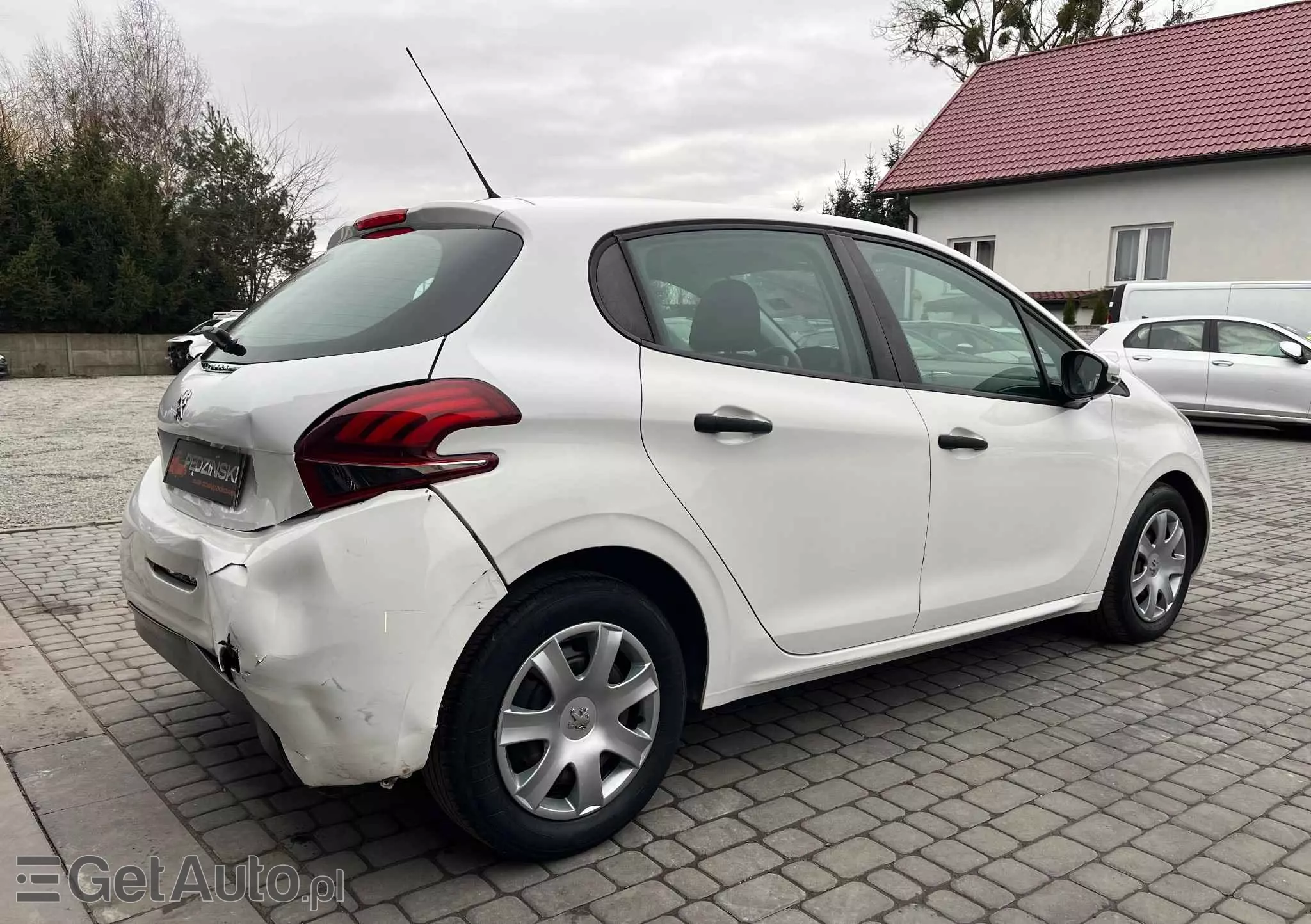 PEUGEOT 208 1.6 BlueHDi Active