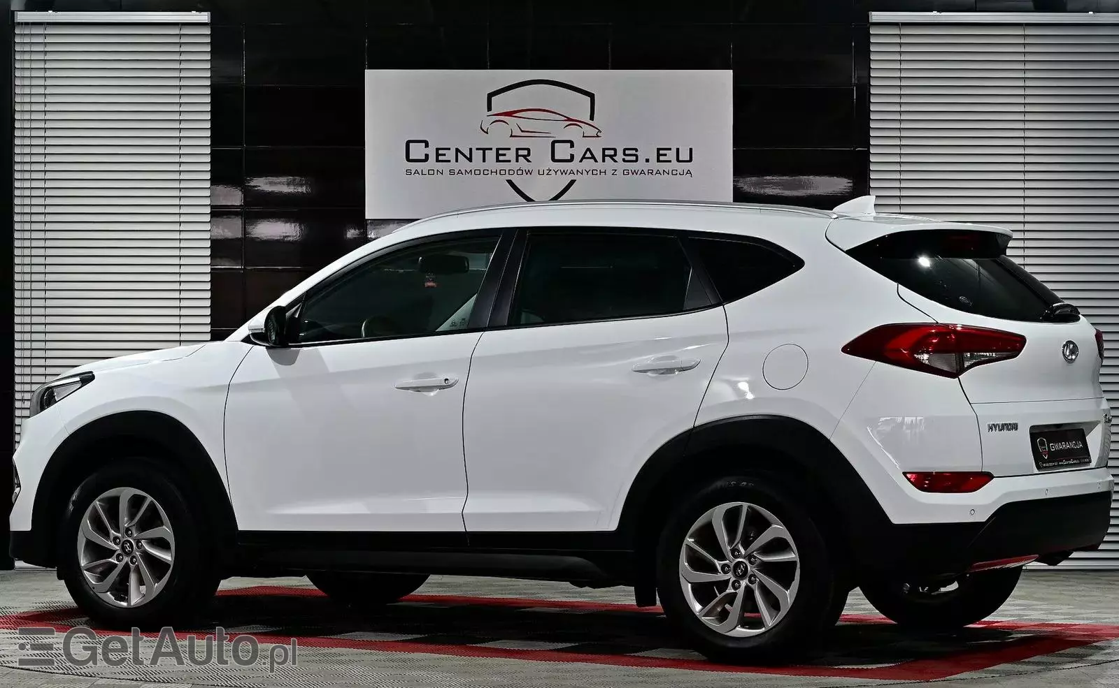 HYUNDAI Tucson 