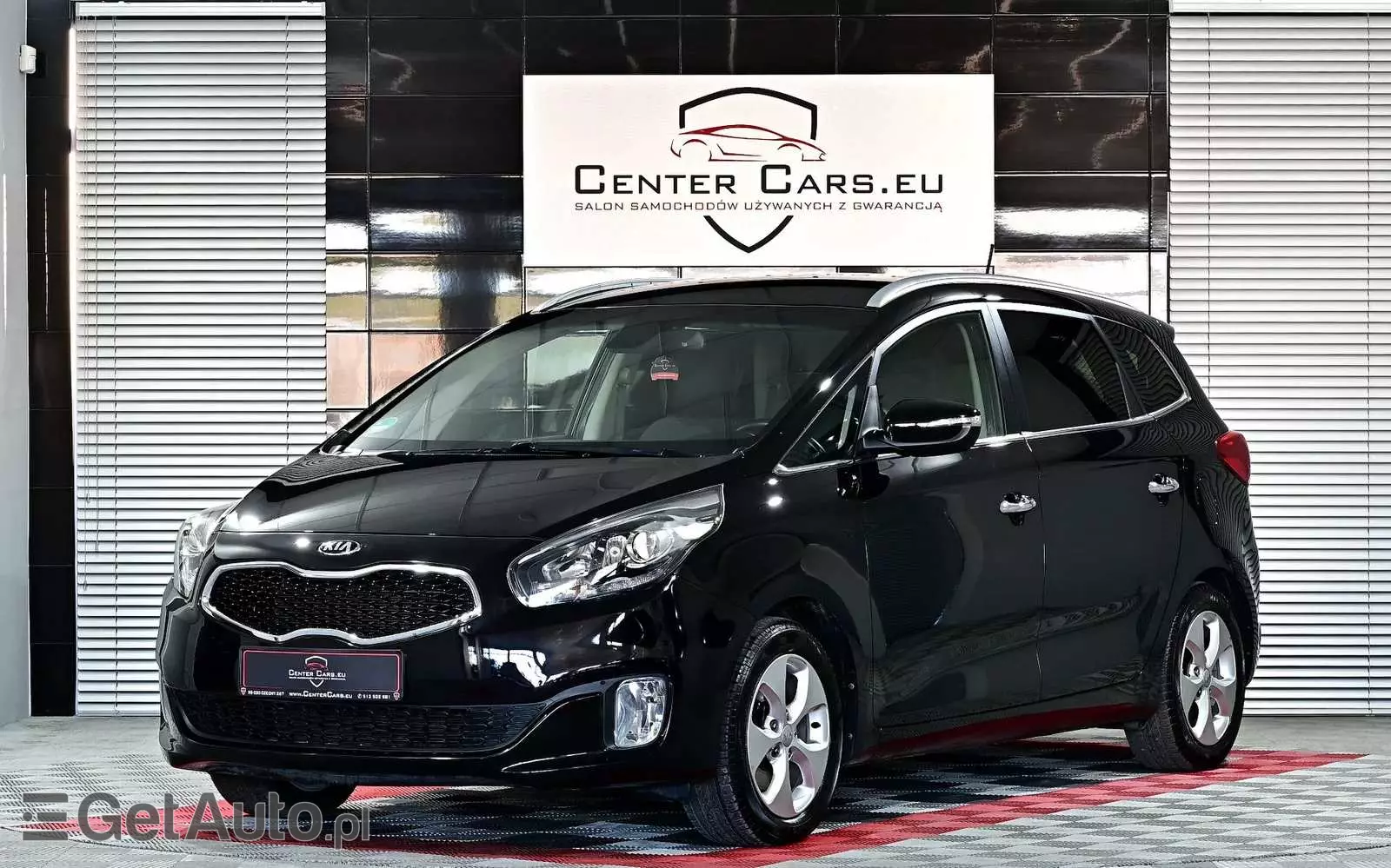 KIA Carens 