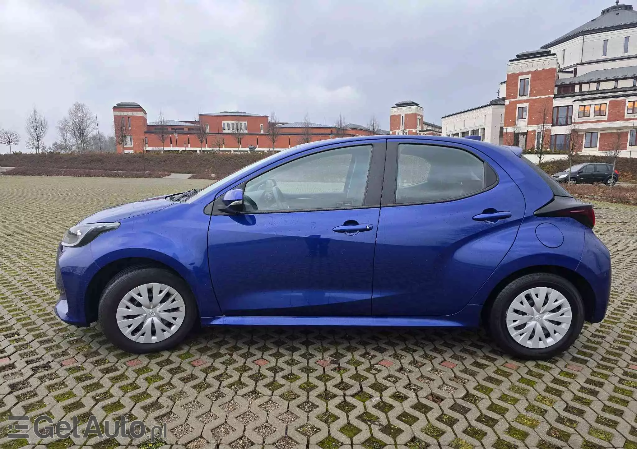 TOYOTA Yaris 1.5 Comfort