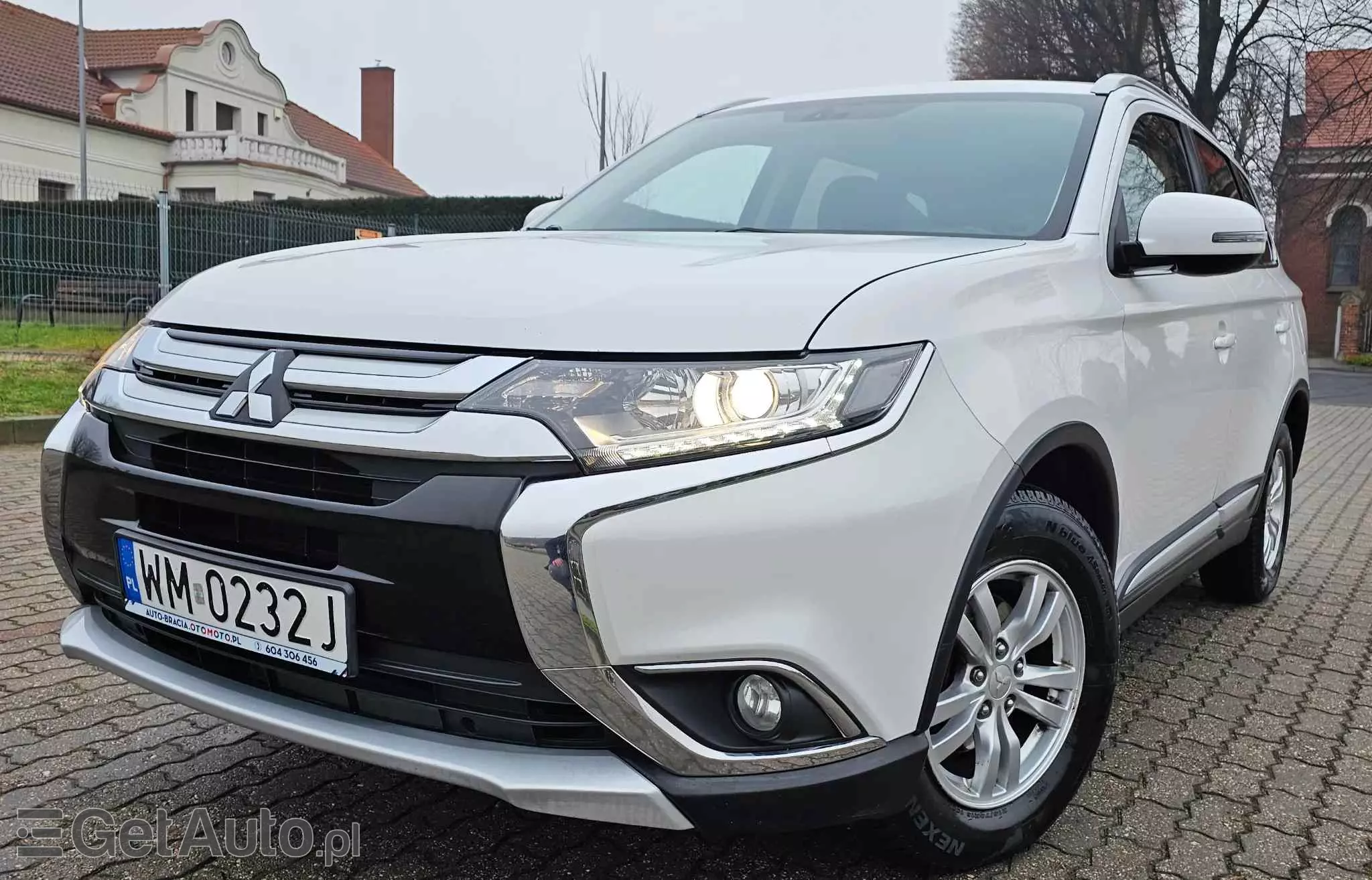 MITSUBISHI Outlander 2.0 Intense + 4WD CVT