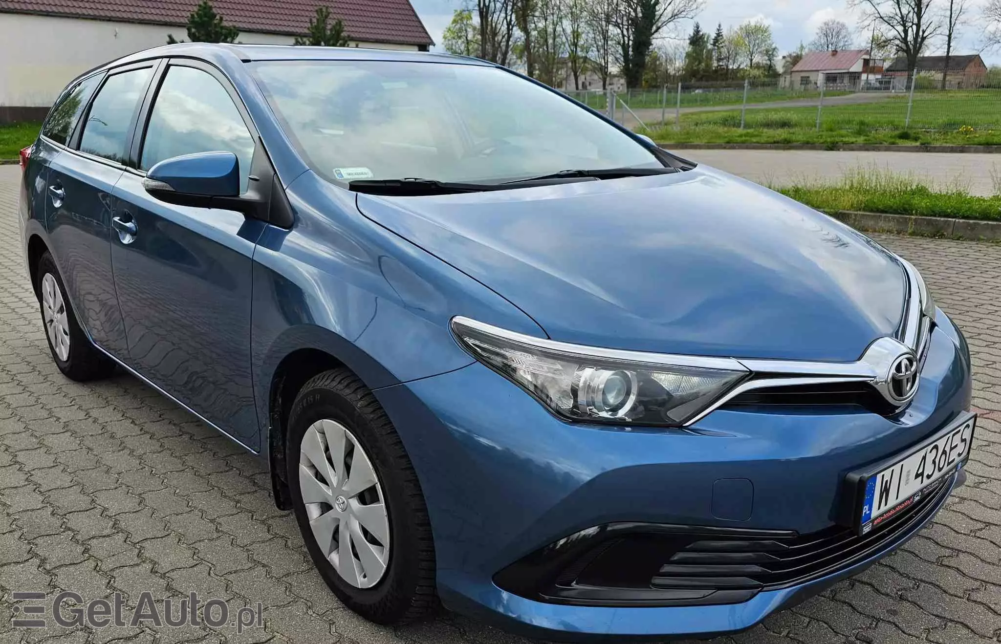 TOYOTA Auris 1.6 Active