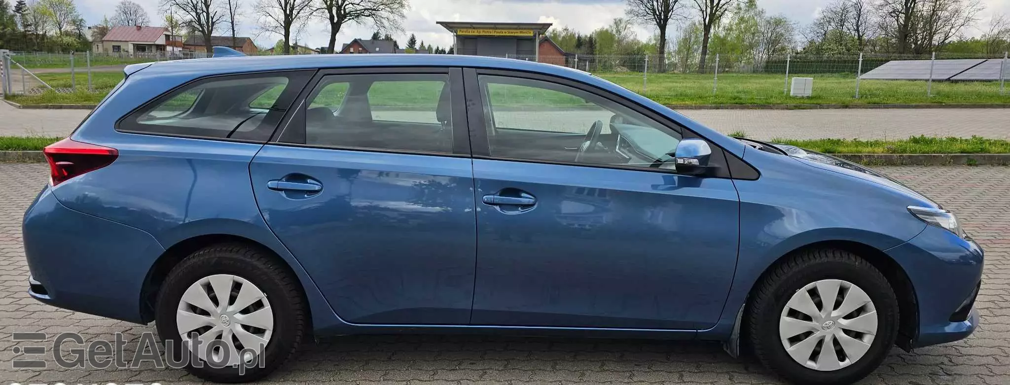 TOYOTA Auris 1.6 Active