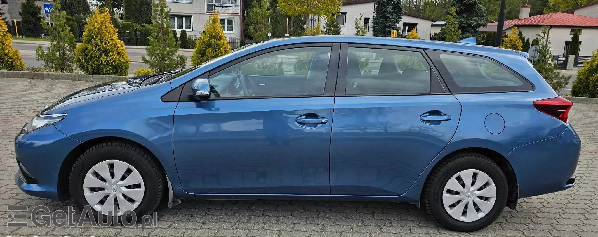 TOYOTA Auris 1.6 Active