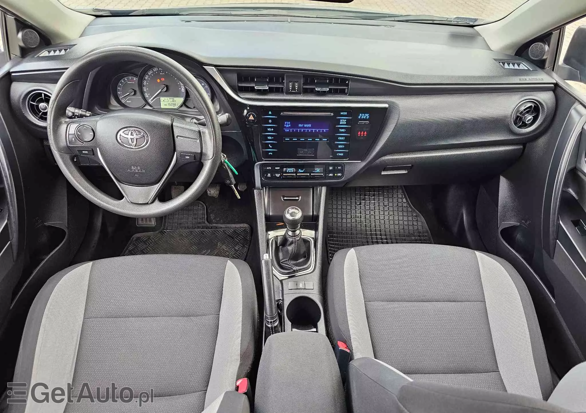 TOYOTA Auris 1.6 Active