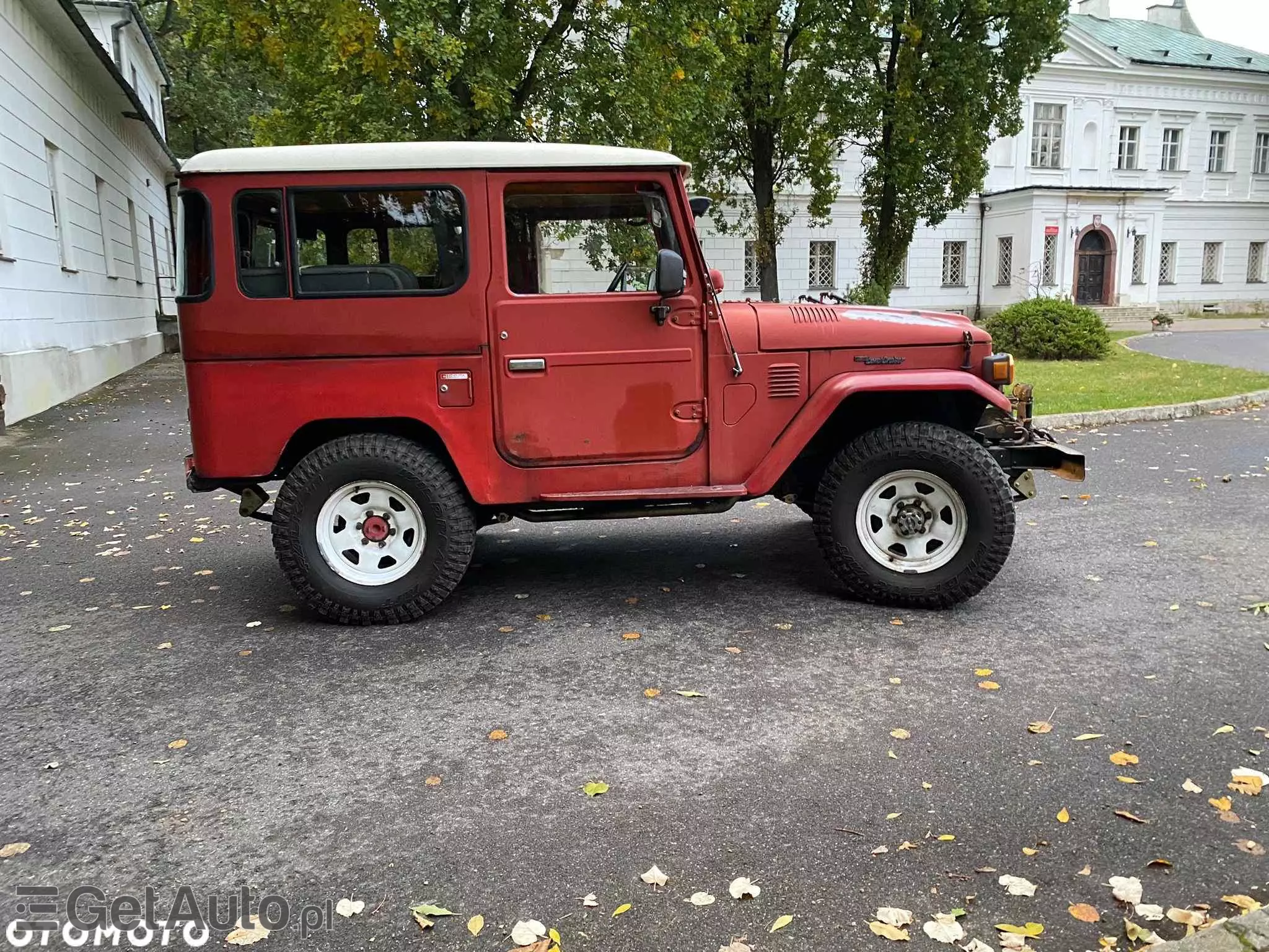 TOYOTA Land Cruiser 