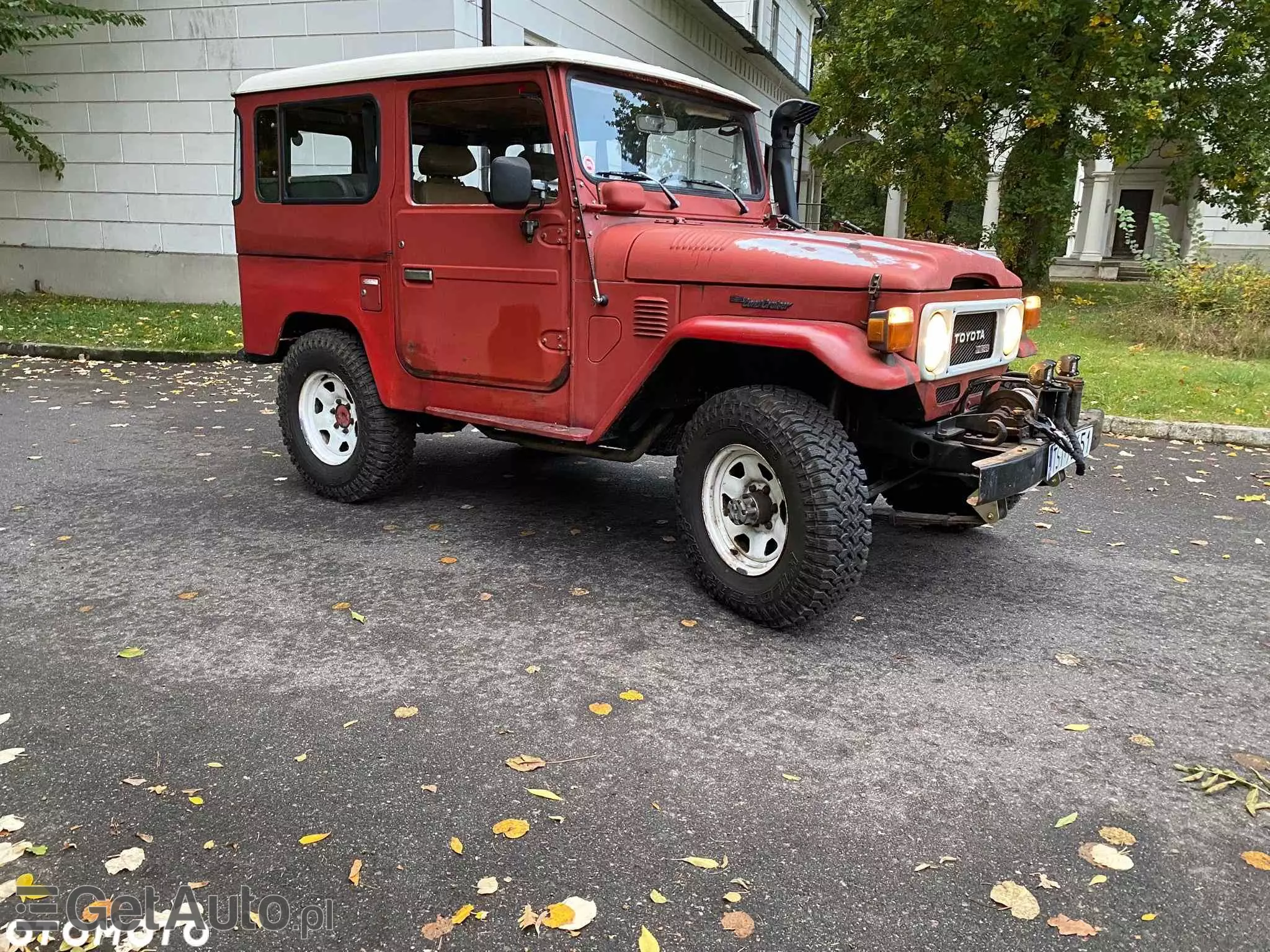 TOYOTA Land Cruiser 