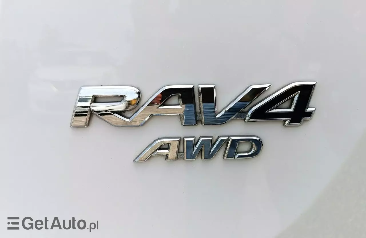 TOYOTA RAV4 2.0 Active 4x4