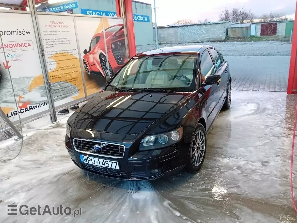 VOLVO S40 