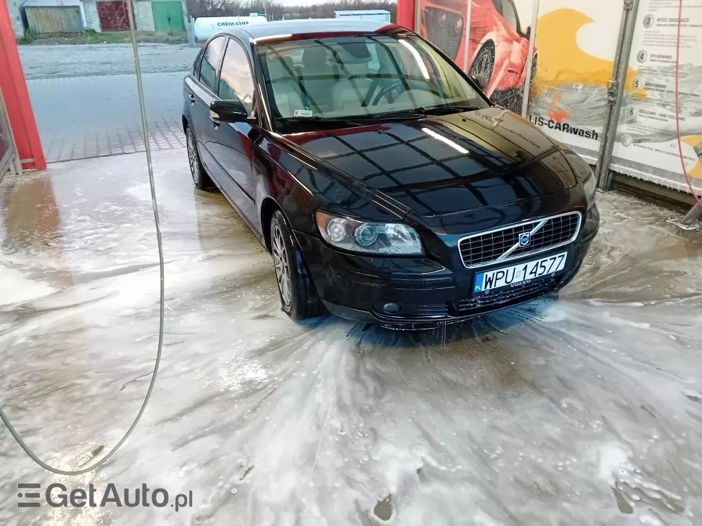 VOLVO S40 