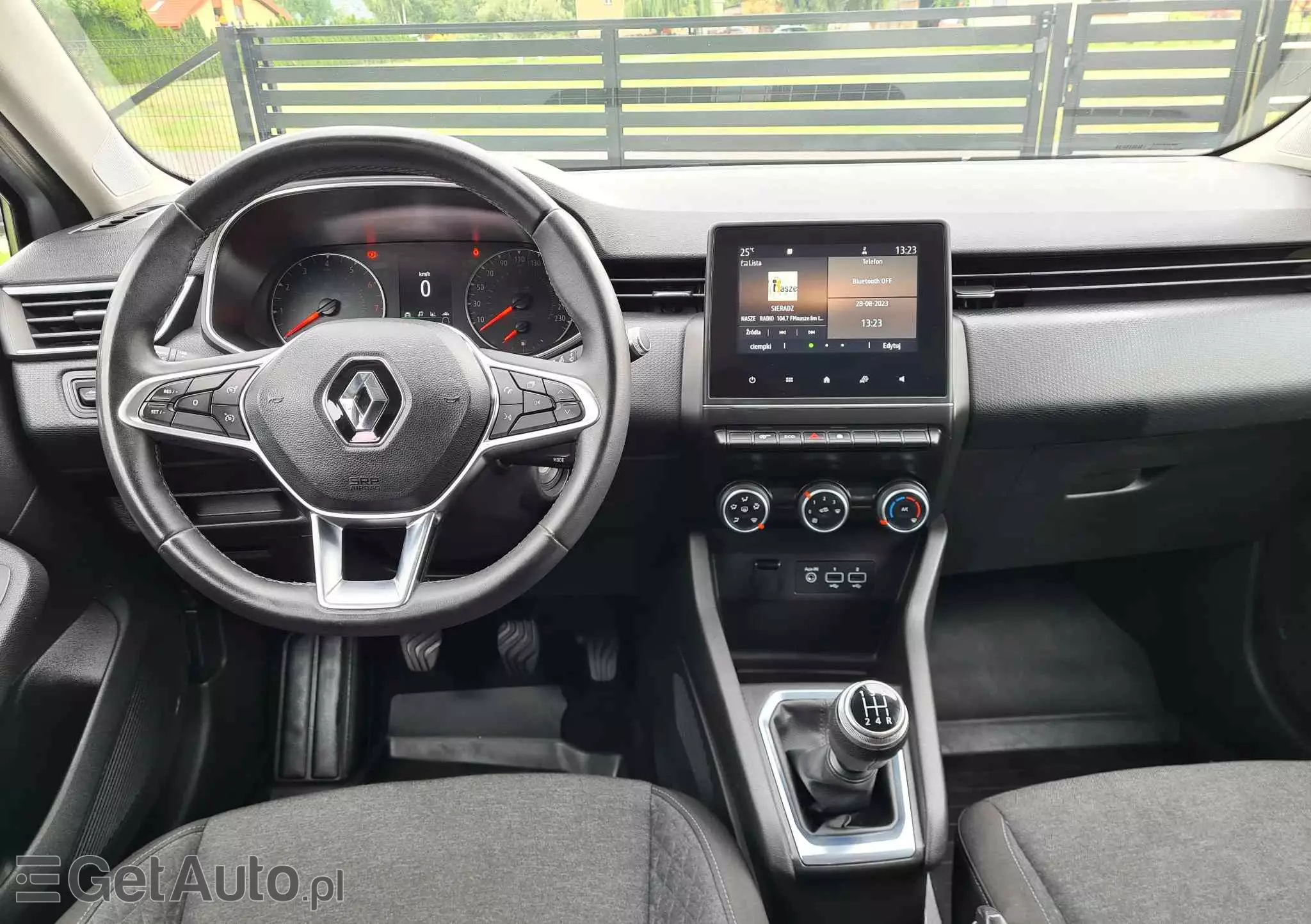 RENAULT Clio 1.0 TCe Zen