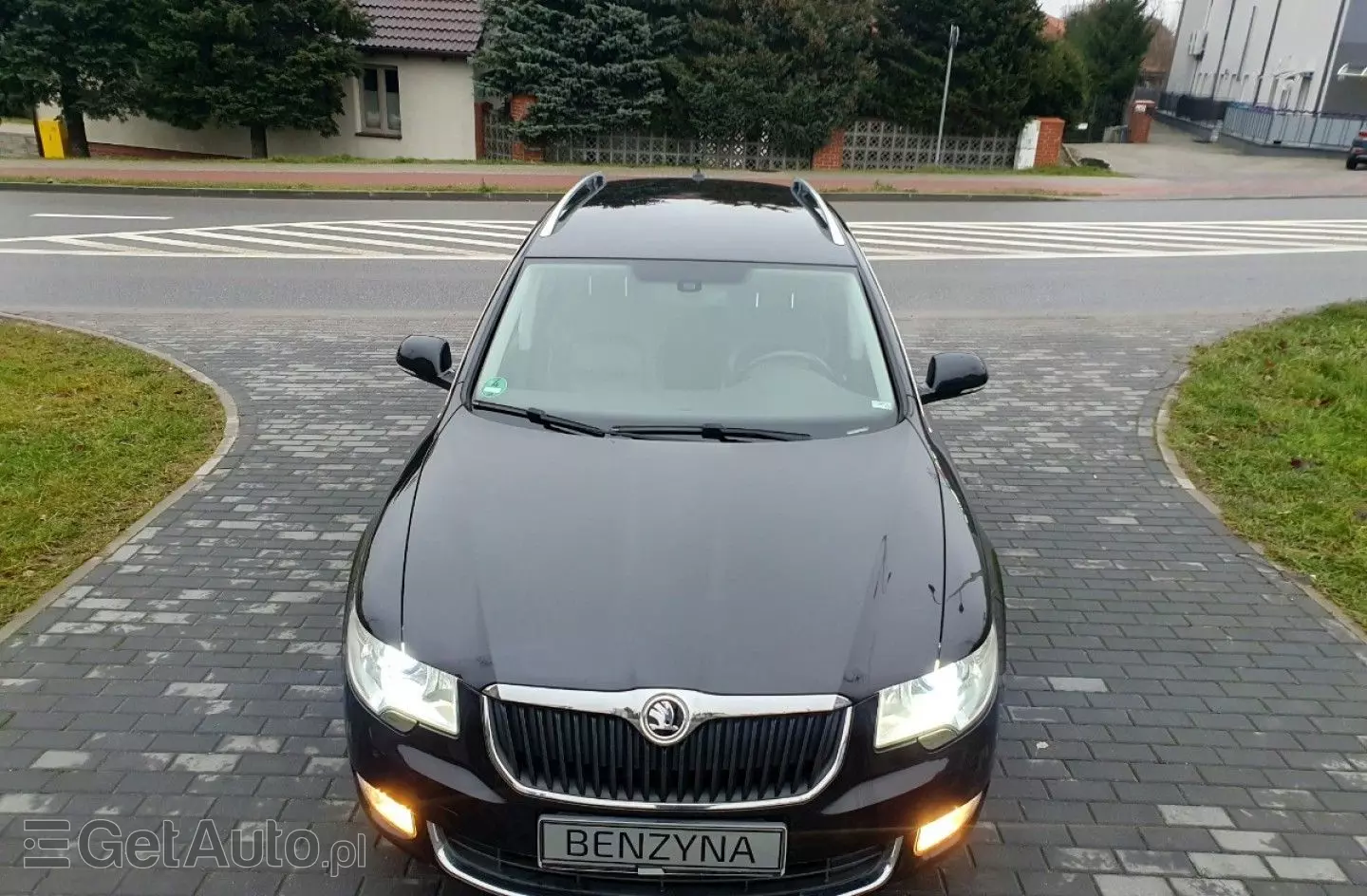 SKODA Superb 