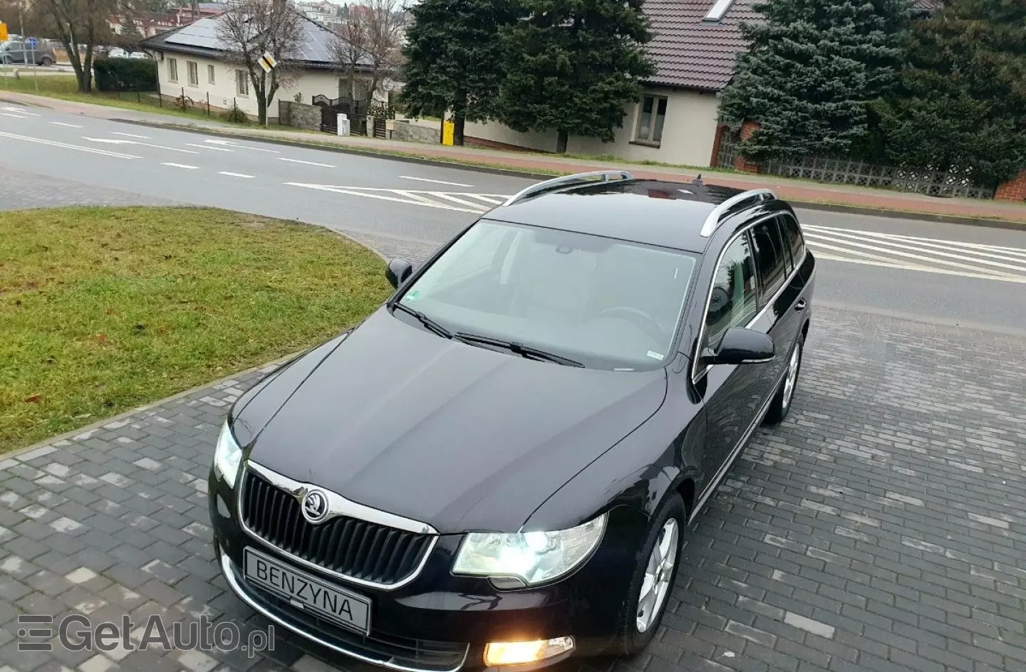 SKODA Superb 