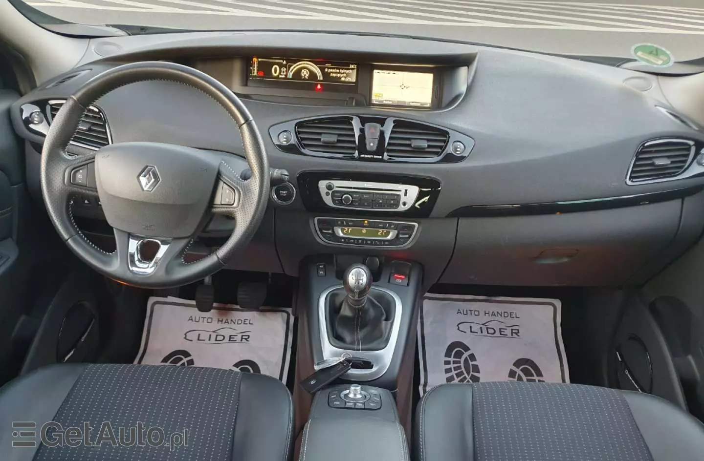 RENAULT Grand Scenic 