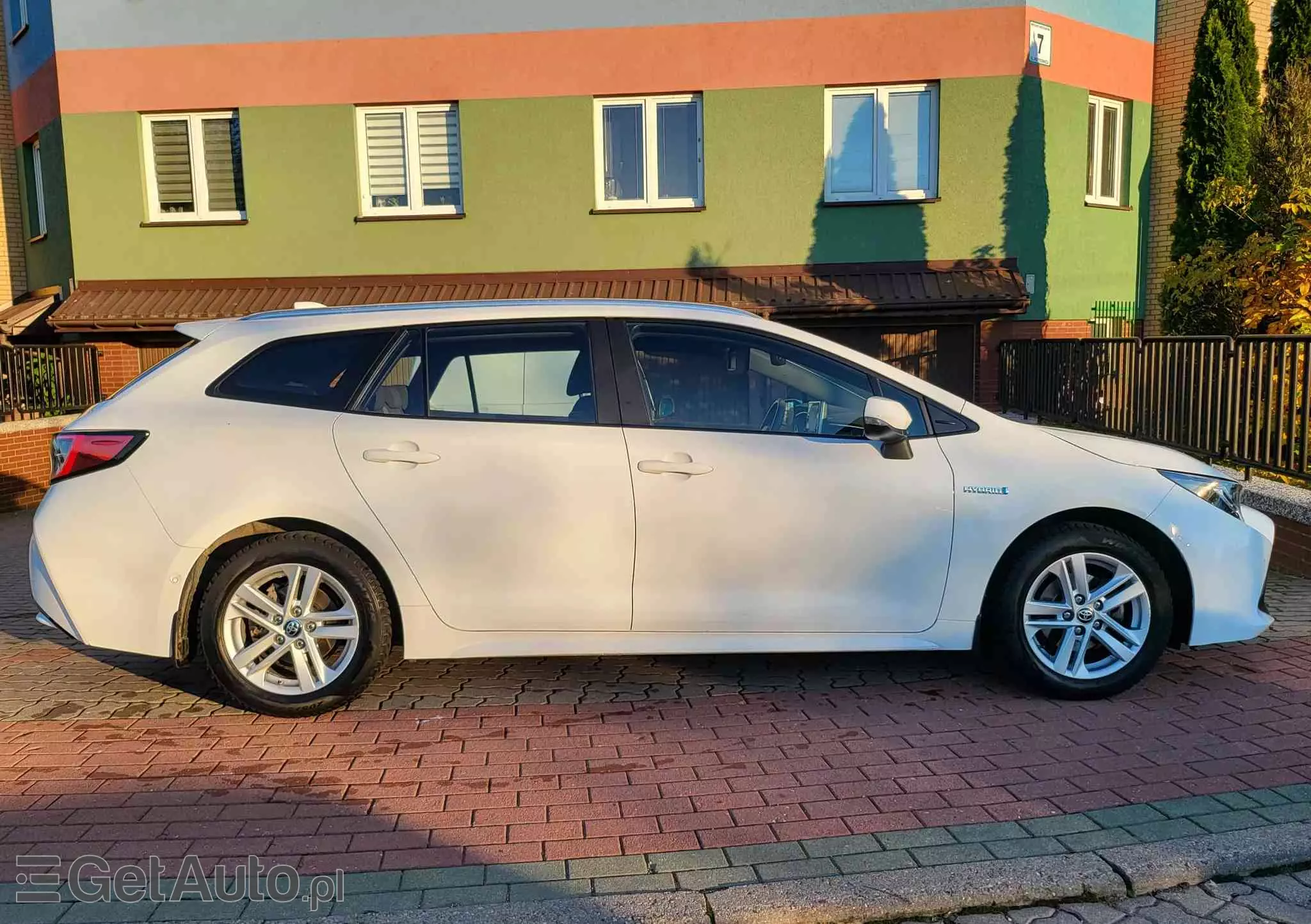 TOYOTA Corolla 1.8 Hybrid Comfort