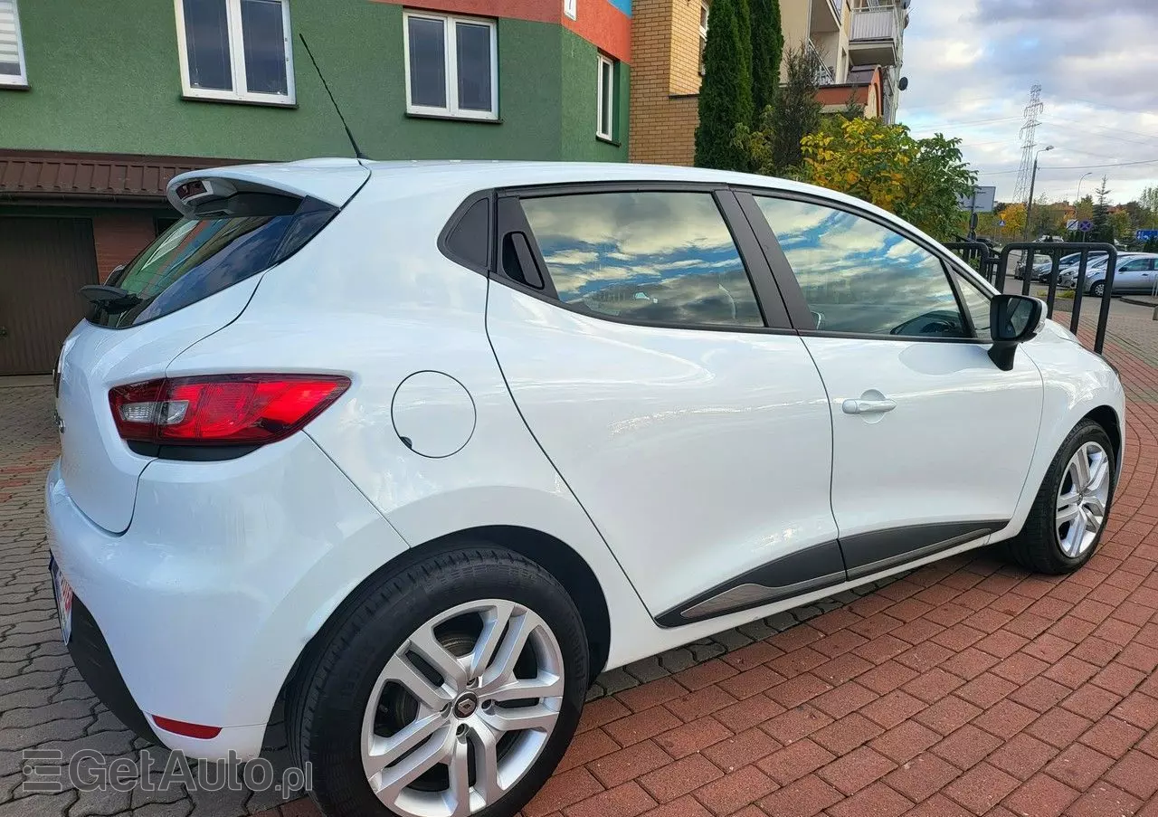 RENAULT Clio 1.0 TCe Zen