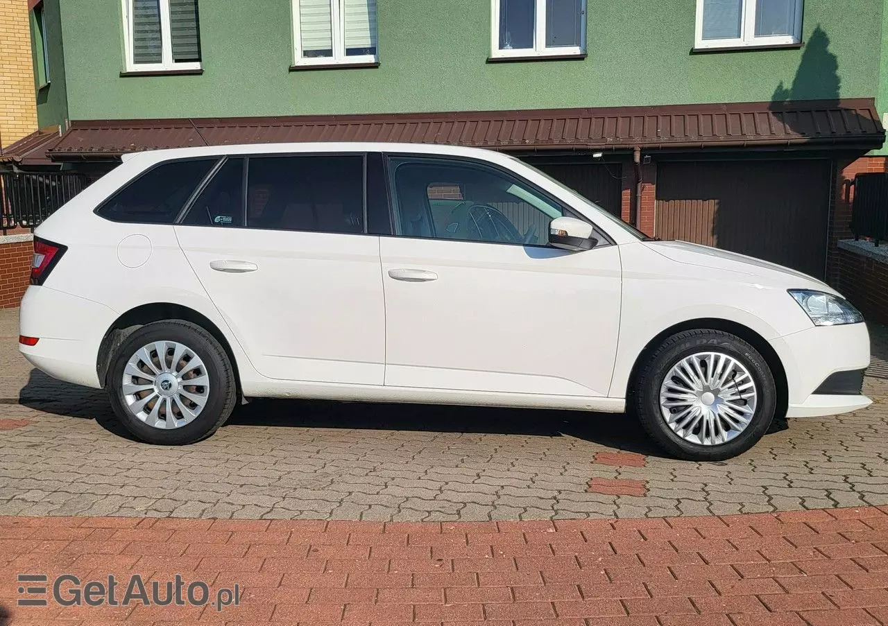 SKODA Fabia 1.0 TSI Ambition