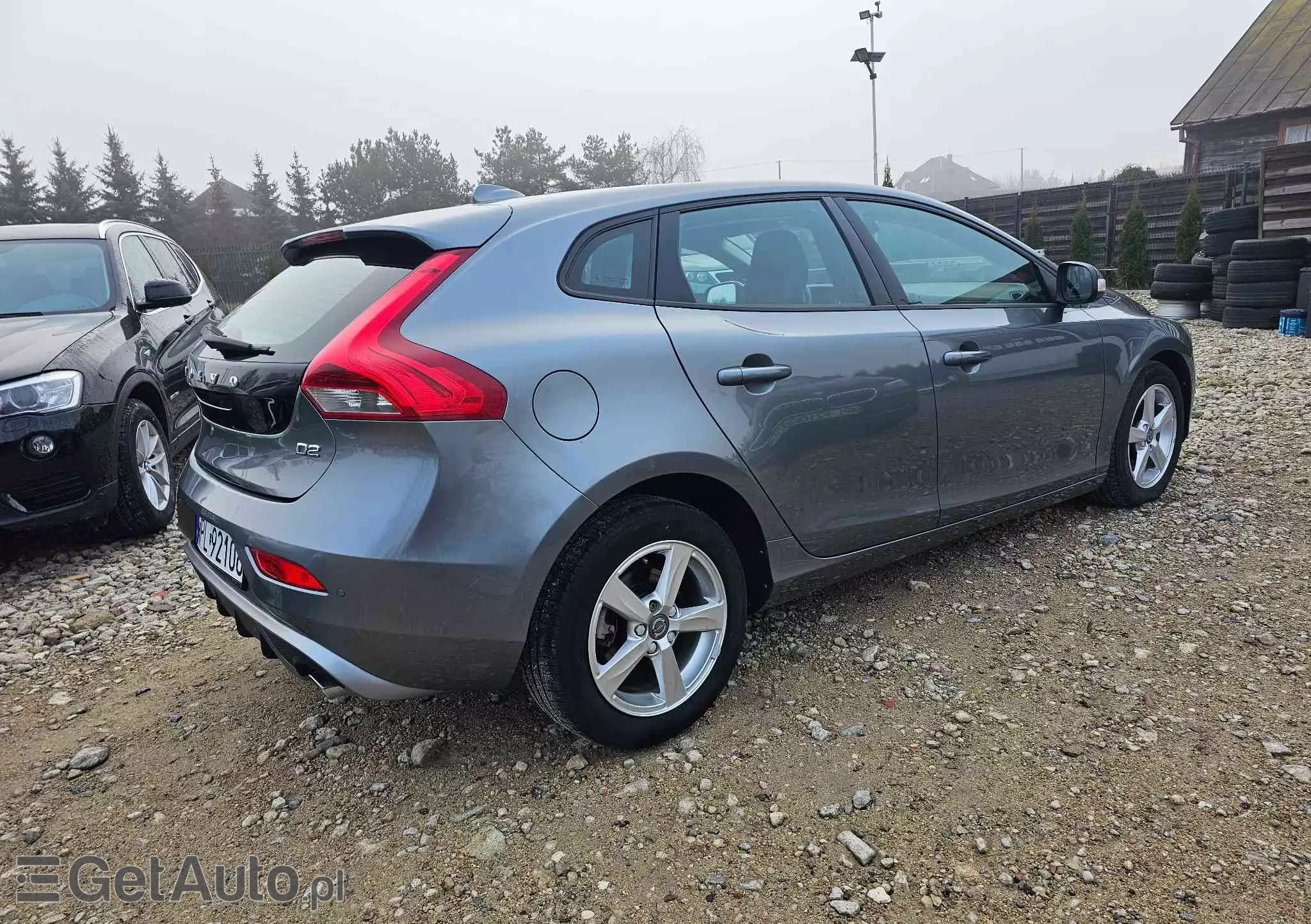 VOLVO V40 