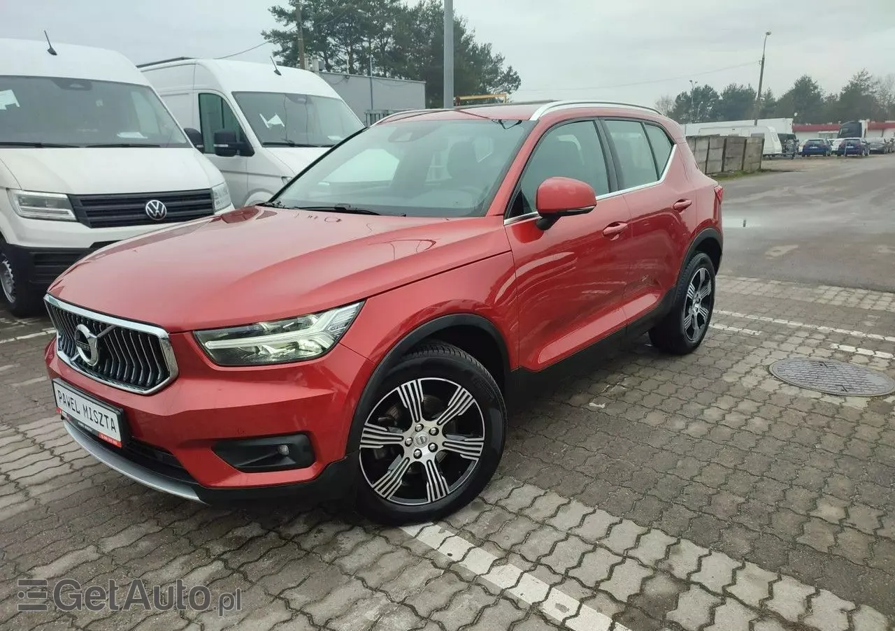 VOLVO XC 40 