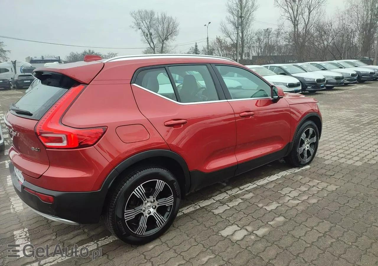 VOLVO XC 40 