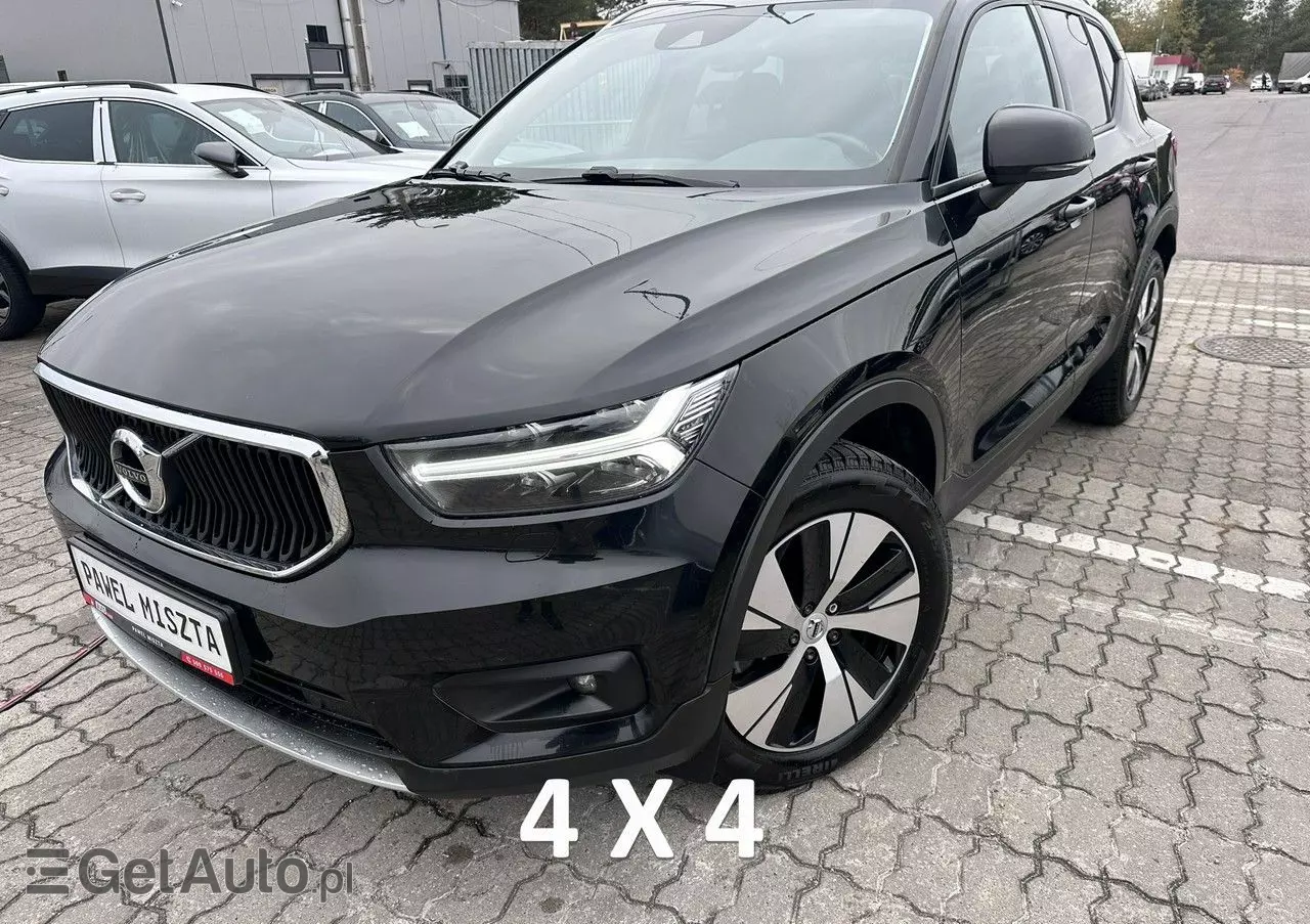 VOLVO XC 40 B4 B Momentum Pro