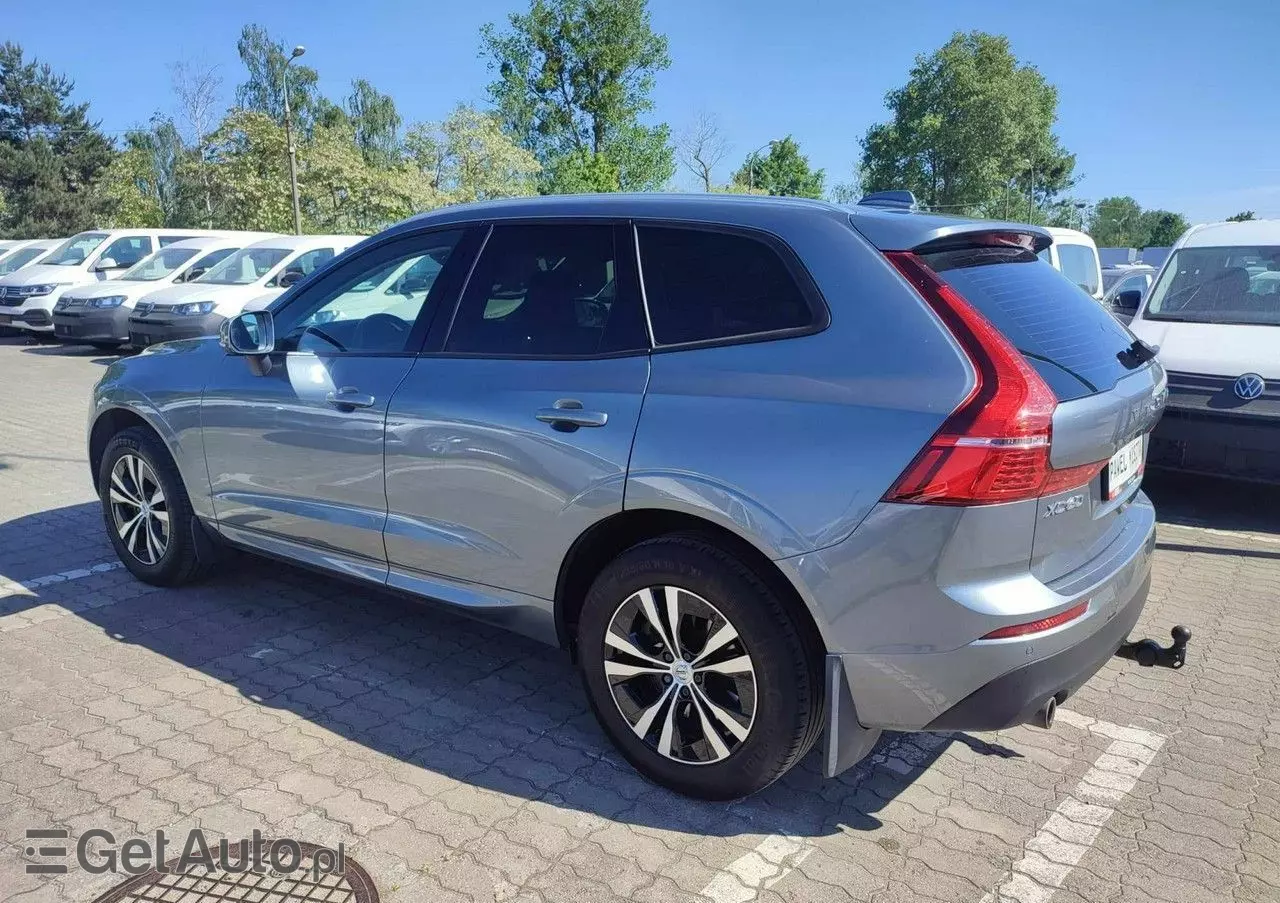 VOLVO XC 60 T5 AWD Geartronic Momentum